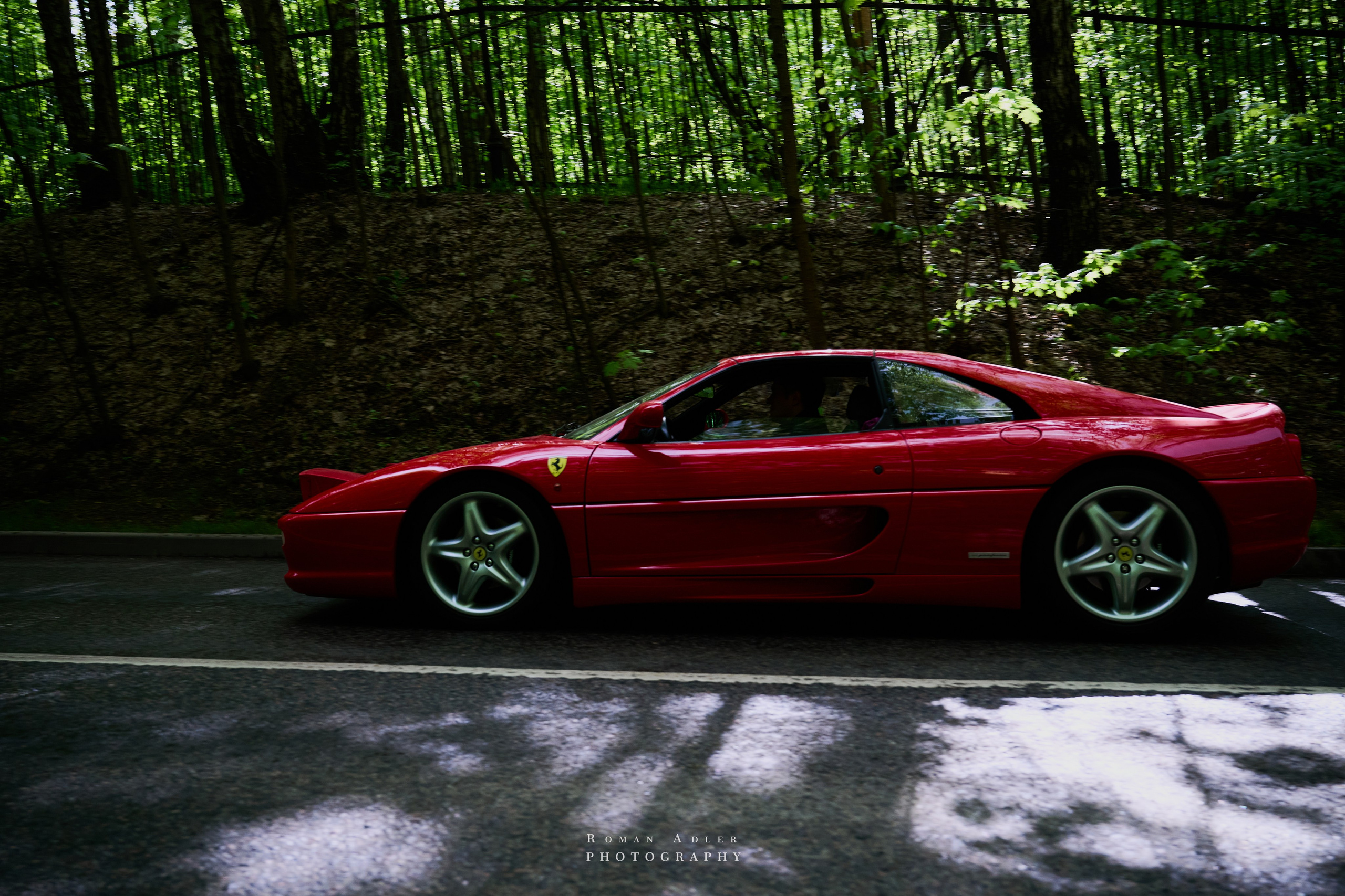 Ferrari 355 GTS. Фотограф Роман Адлер