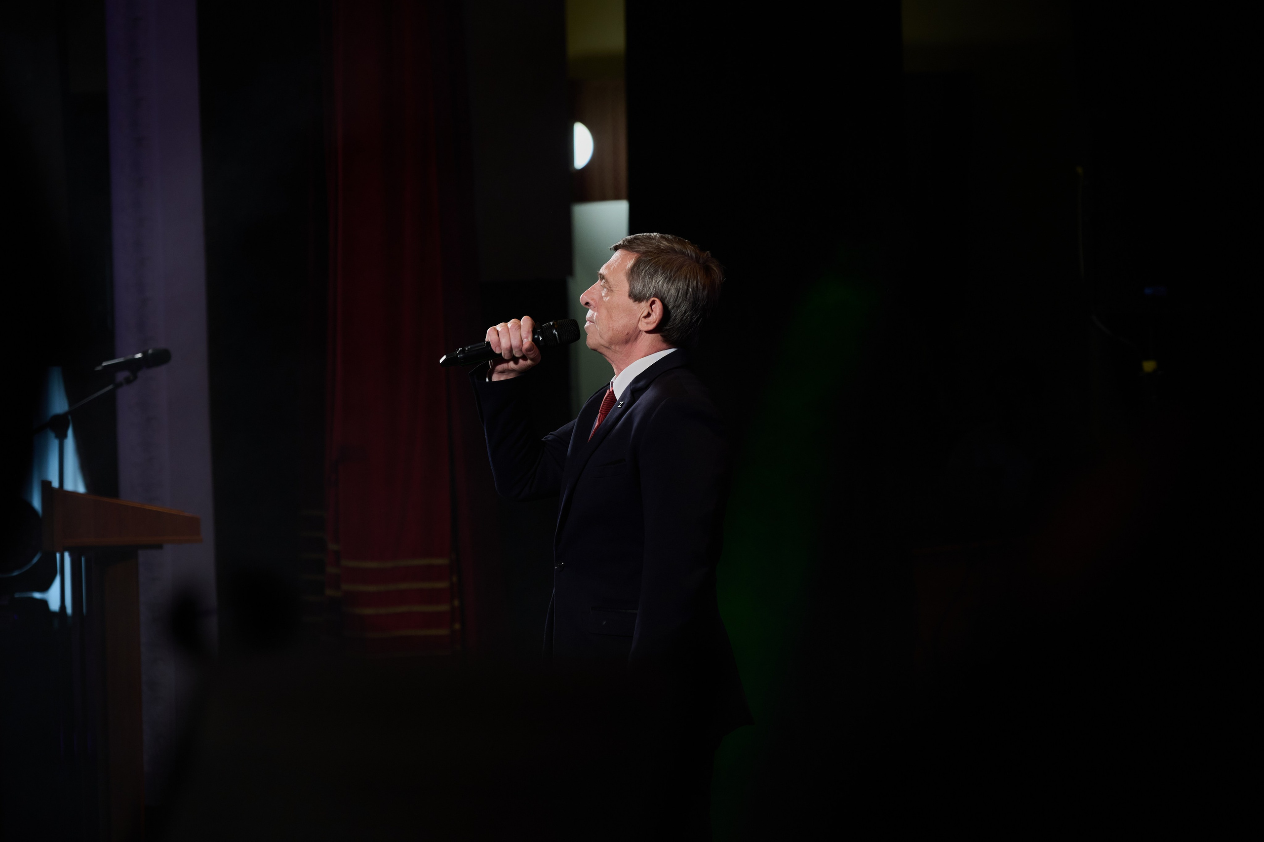 Церемония награждения медалями «Память Героев Отечества». Фотограф Роман Адлер