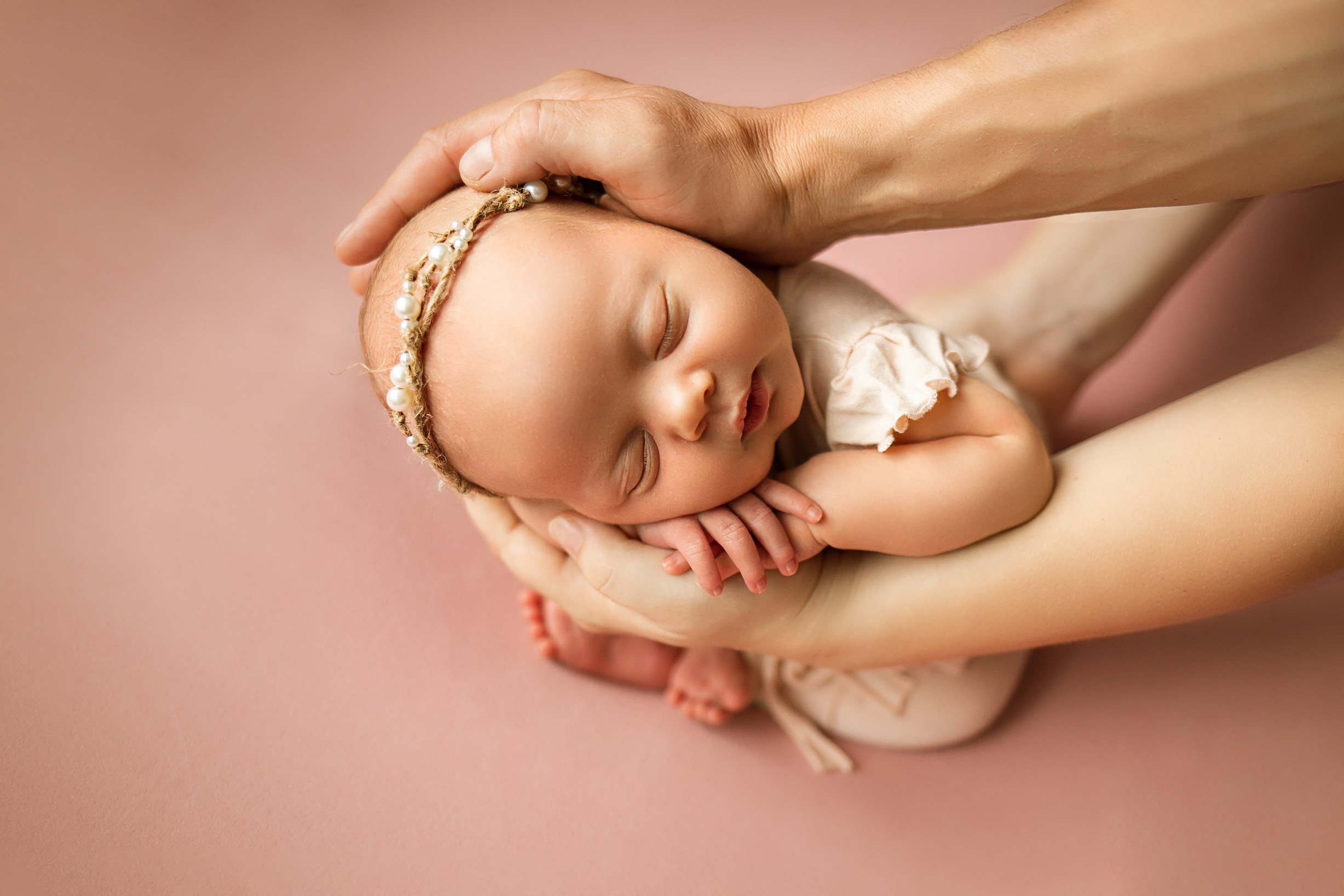 Фотосессия новорожденного. Фотограф новорожденных в Новосибирске