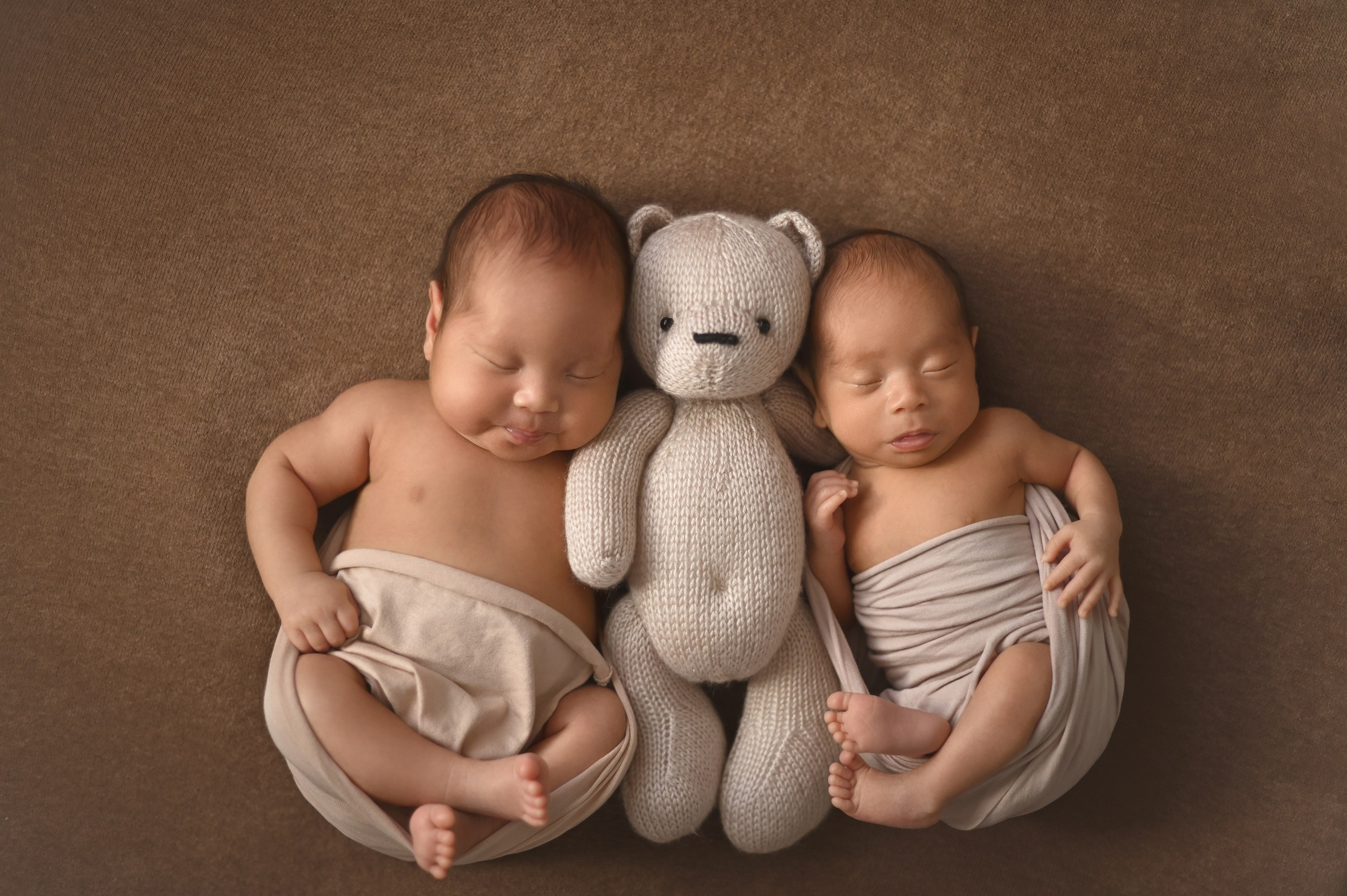 Лев и Михаил. Фотограф новорожденных во Владивостоке Панова Татьяна