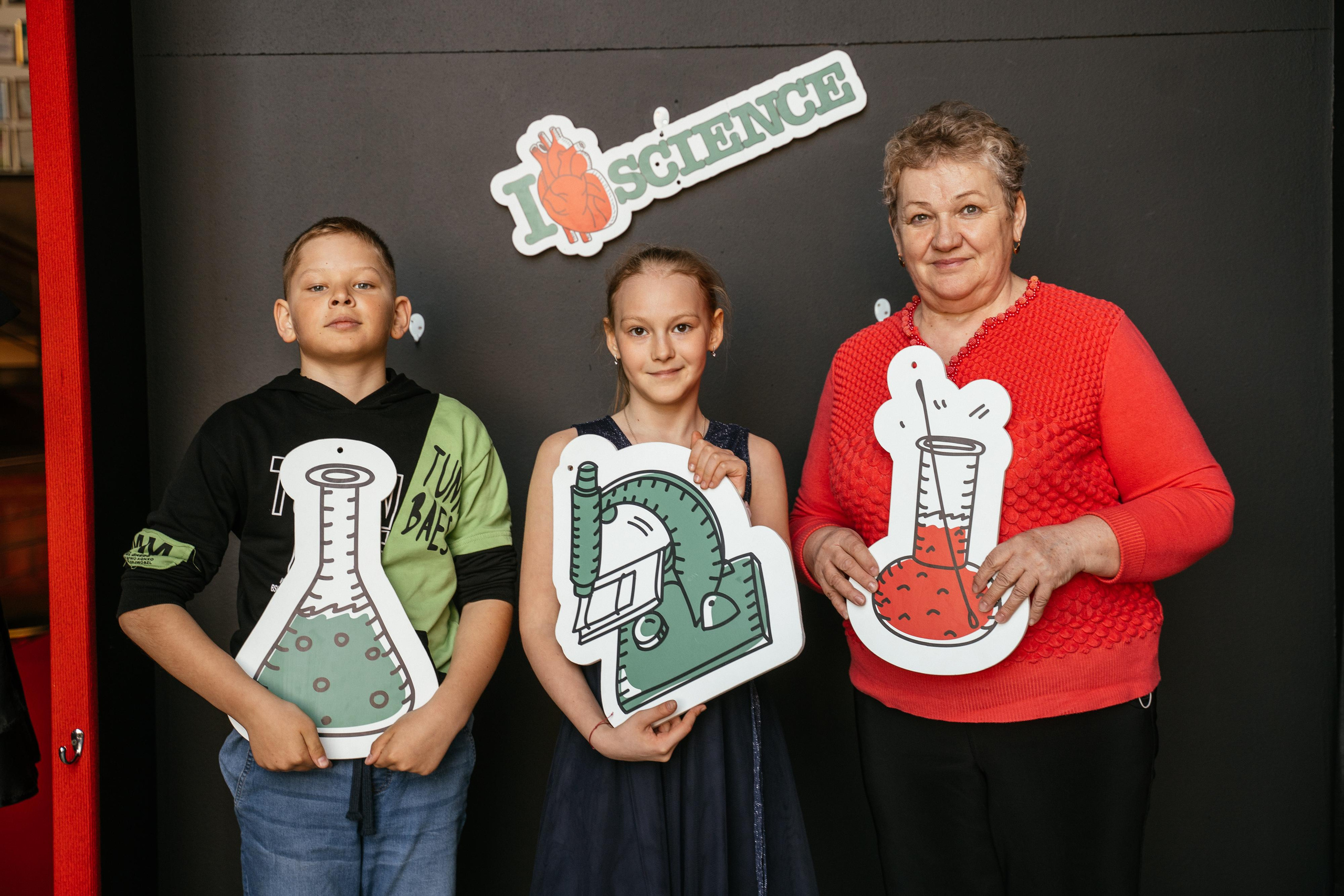 День рождения Вари в Ньютон-парке. Выпускные альбомы для детского сада и школы в Красноярске Мария Русяев