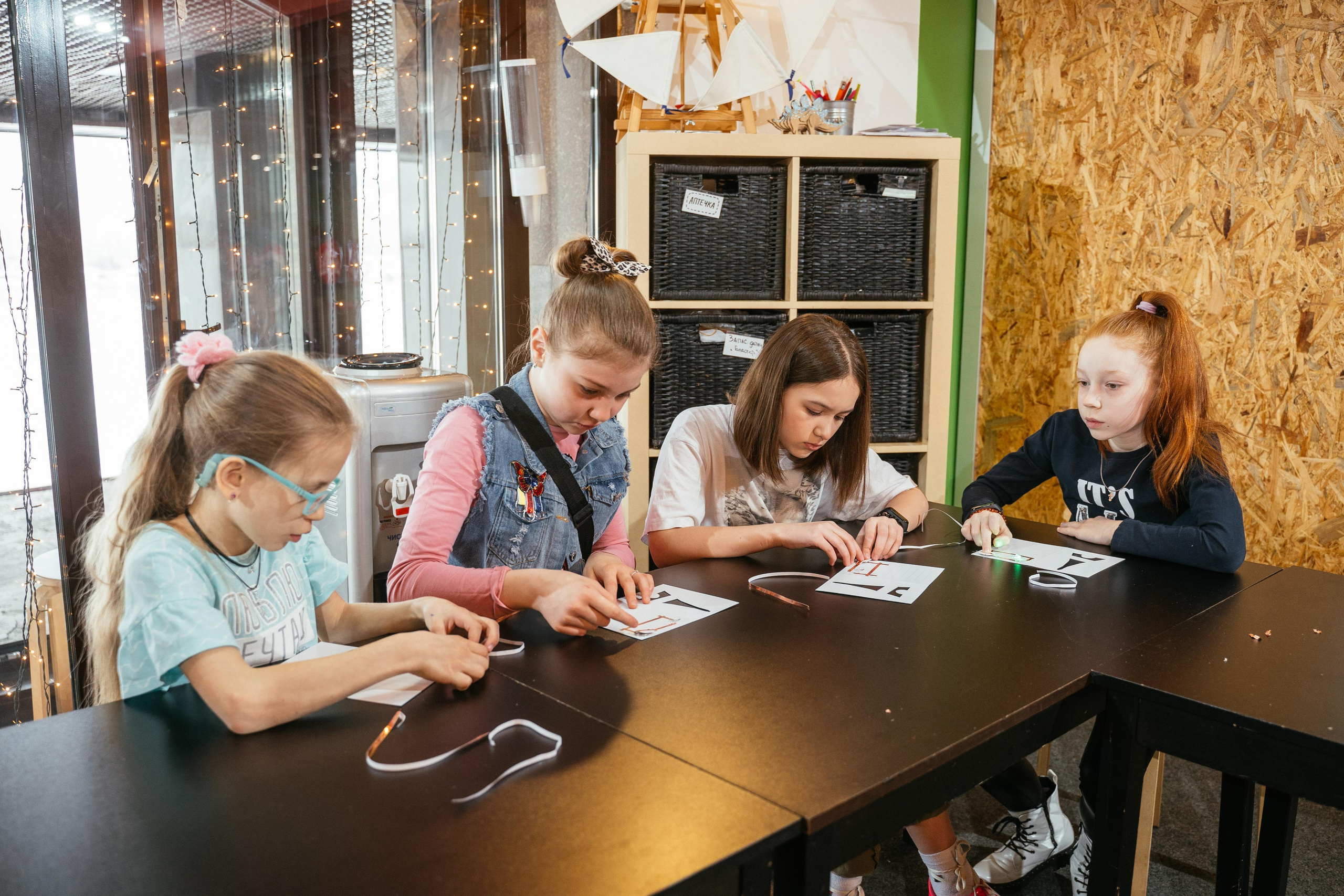 День рождения Вари в Ньютон-парке. Выпускные альбомы для детского сада и школы в Красноярске Мария Русяев