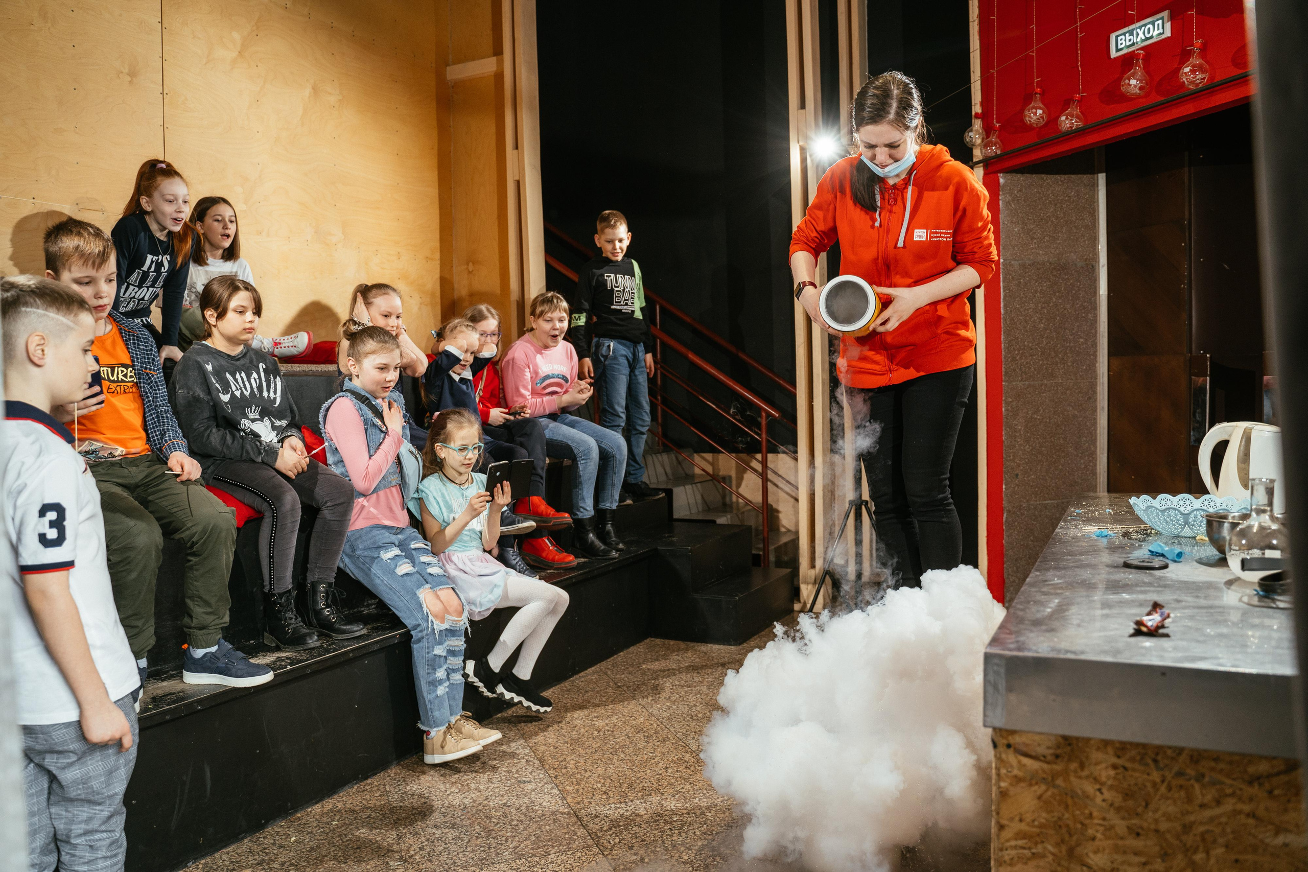 День рождения Вари в Ньютон-парке. Выпускные альбомы для детского сада и школы в Красноярске Мария Русяев