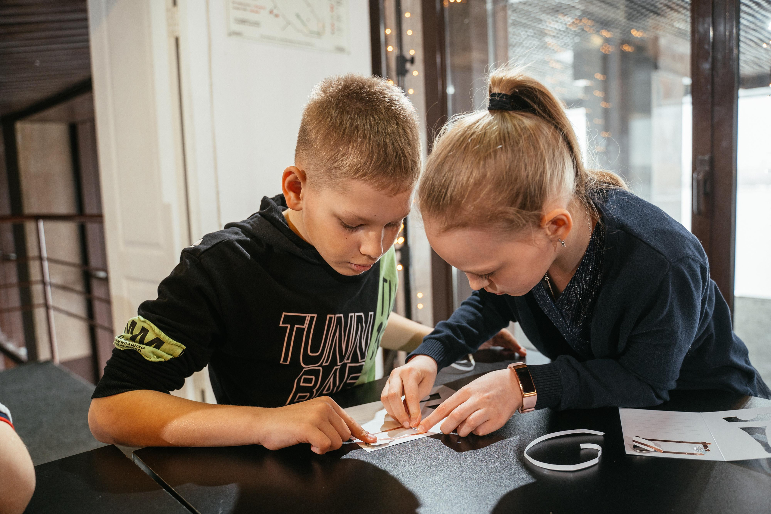 День рождения Вари в Ньютон-парке. Выпускные альбомы для детского сада и школы в Красноярске Мария Русяев