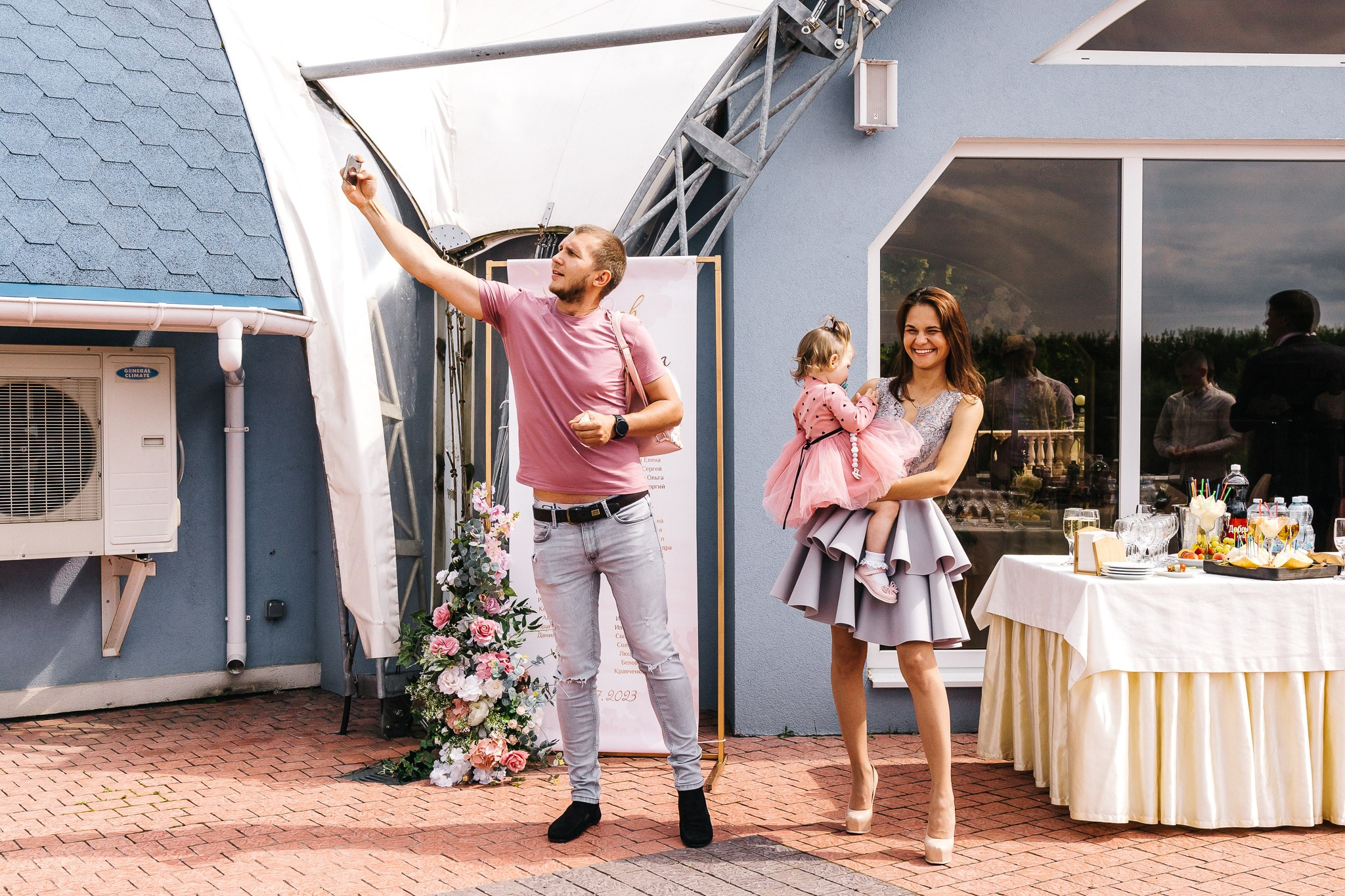 Вячеслав и Анна ♥. Репортажный и семейный фотограф в Москве