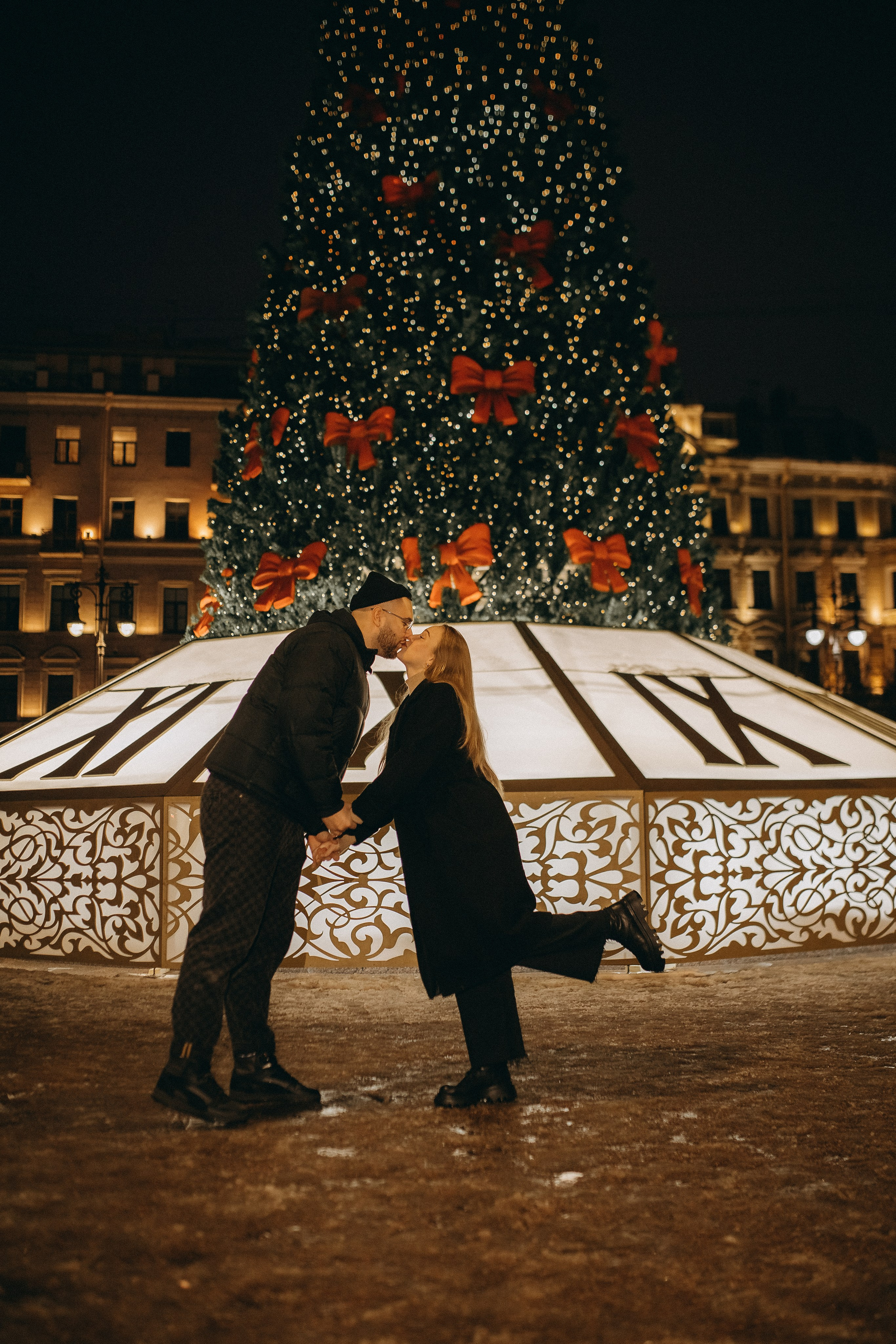 Любовь в новогоднем городе. Главная