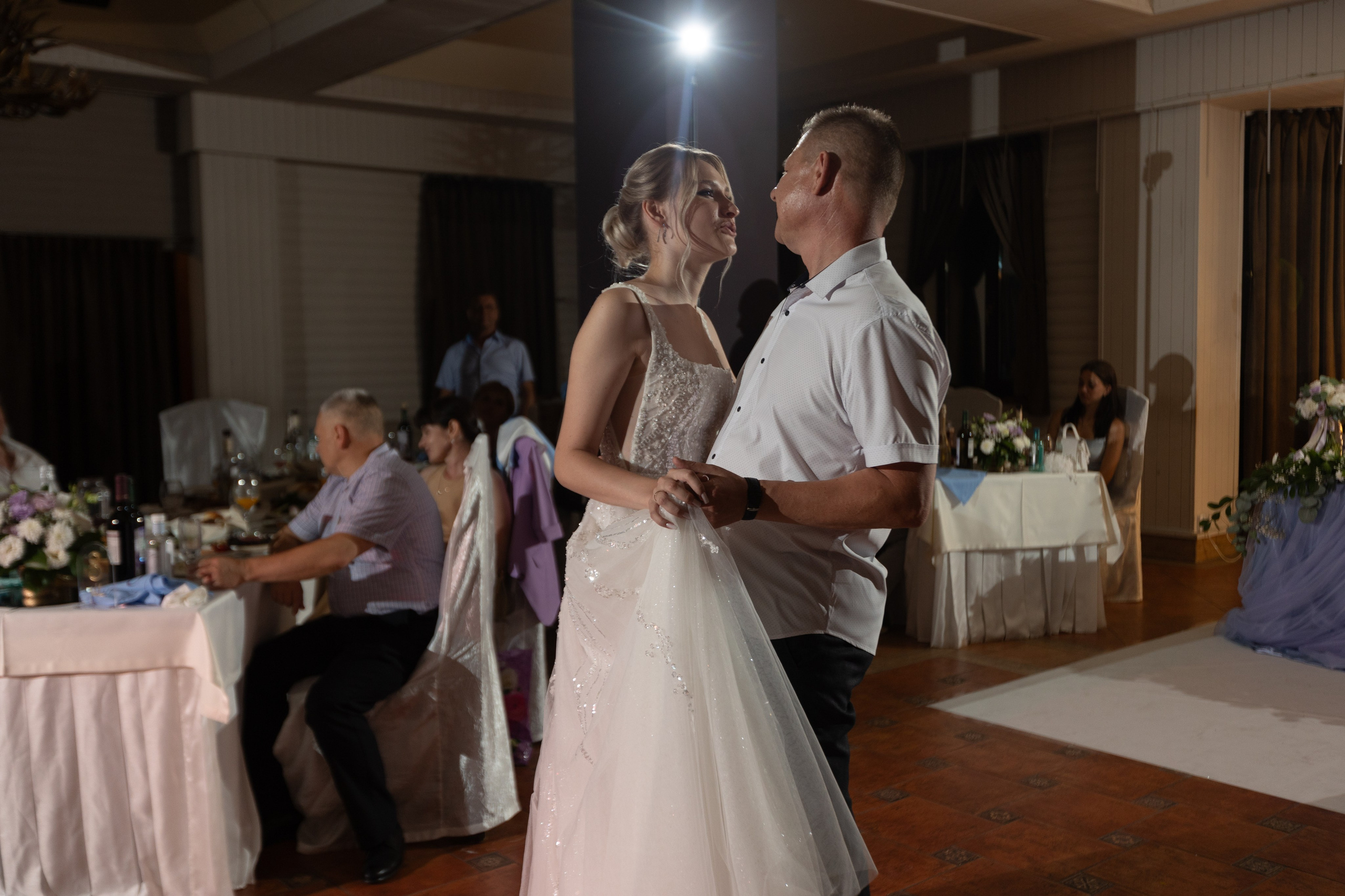 Е+В (Утро, ЗАГС, Luciano, Банкет). Профессиональная фотосъемка в Крыму. Натуральные эмоции и живые кадры. Забронируйте дату прямо сейчас!