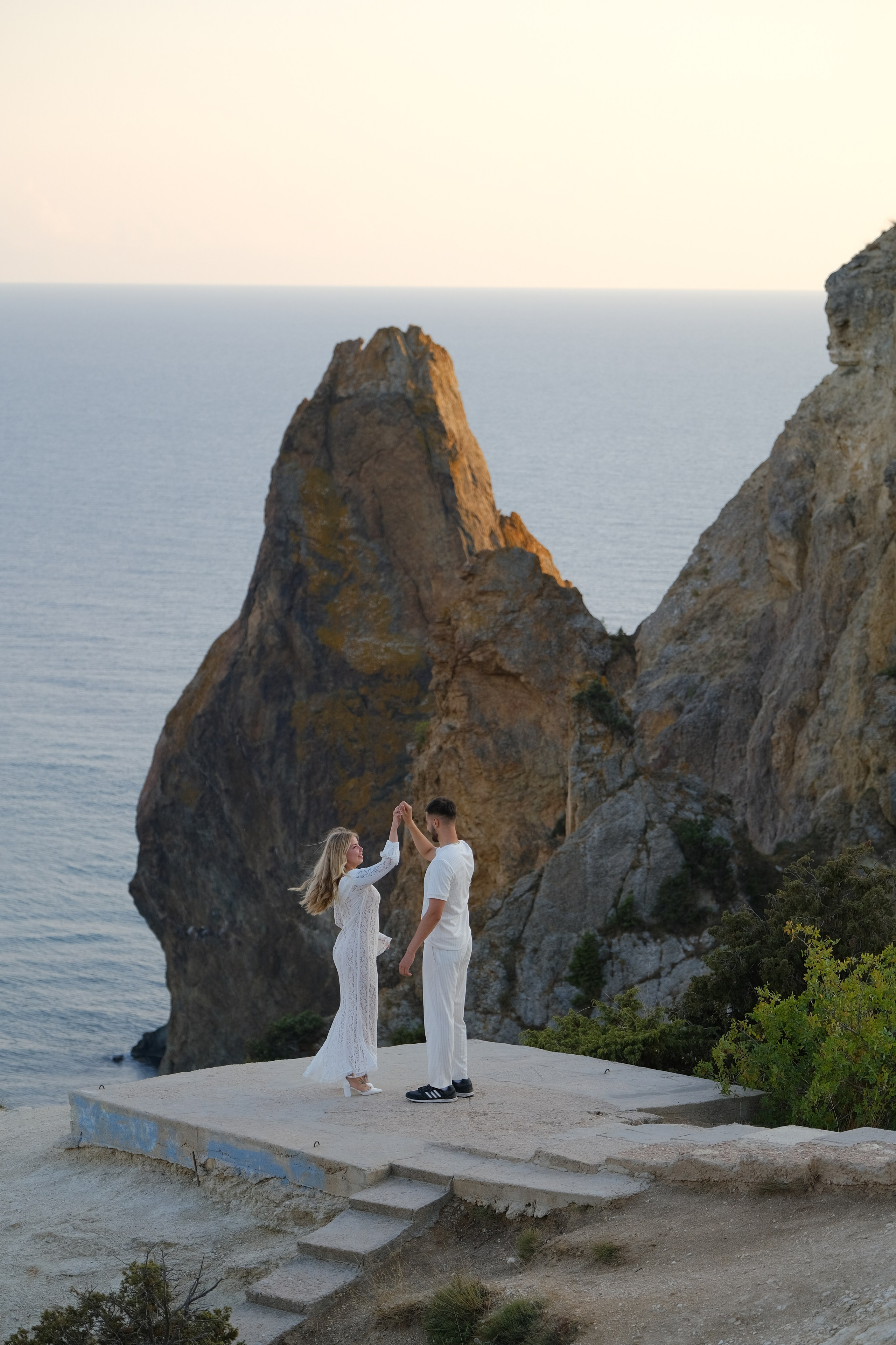 Индивидуальная фотосессия. Разные фото. Профессиональная фотосъемка в Крыму. Натуральные эмоции и живые кадры. Забронируйте дату прямо сейчас!