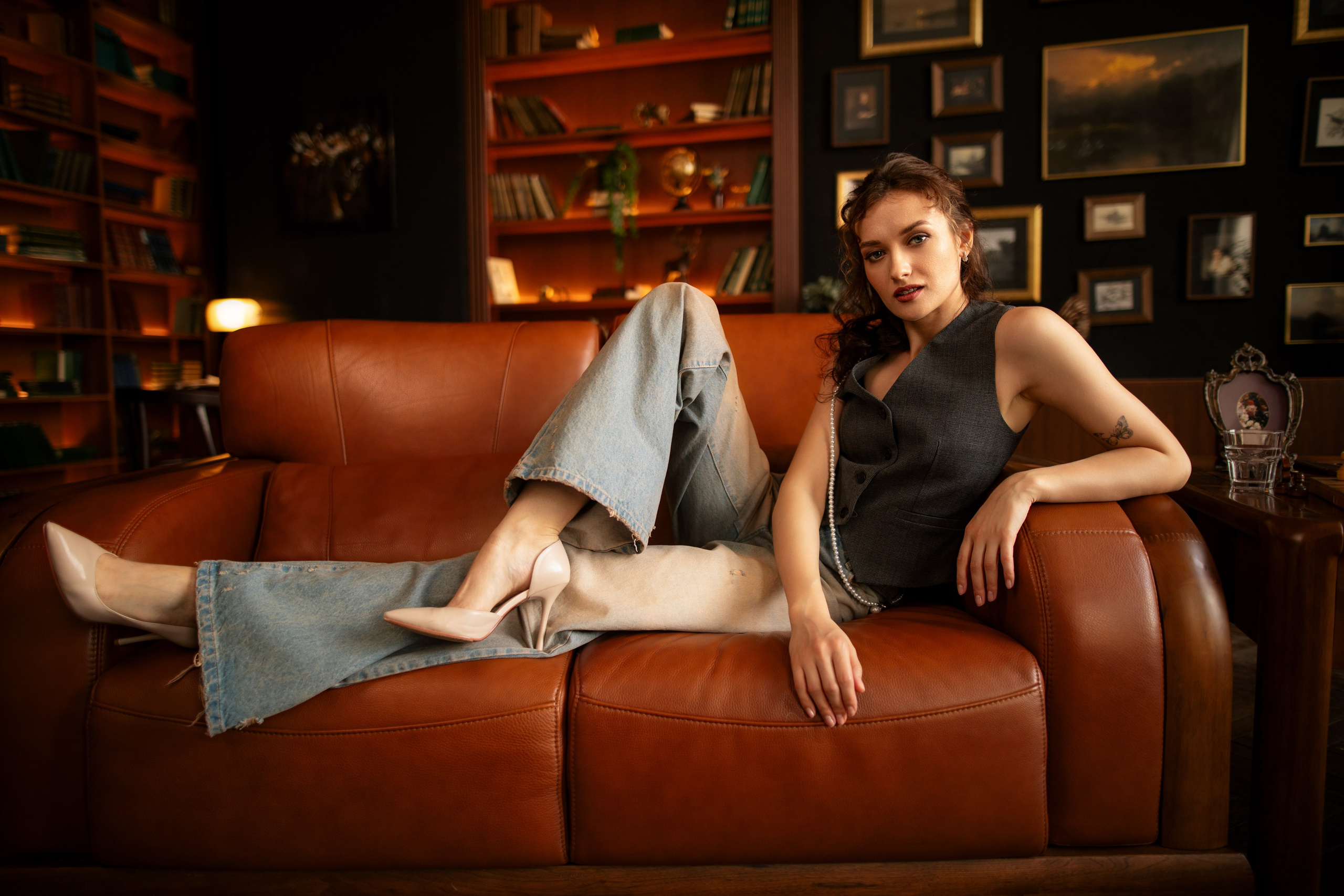 Фотосет с Анастасией в интерьере в формате «Я красивая». Дмитрий Шульгин, портретный фотограф в Воронеже