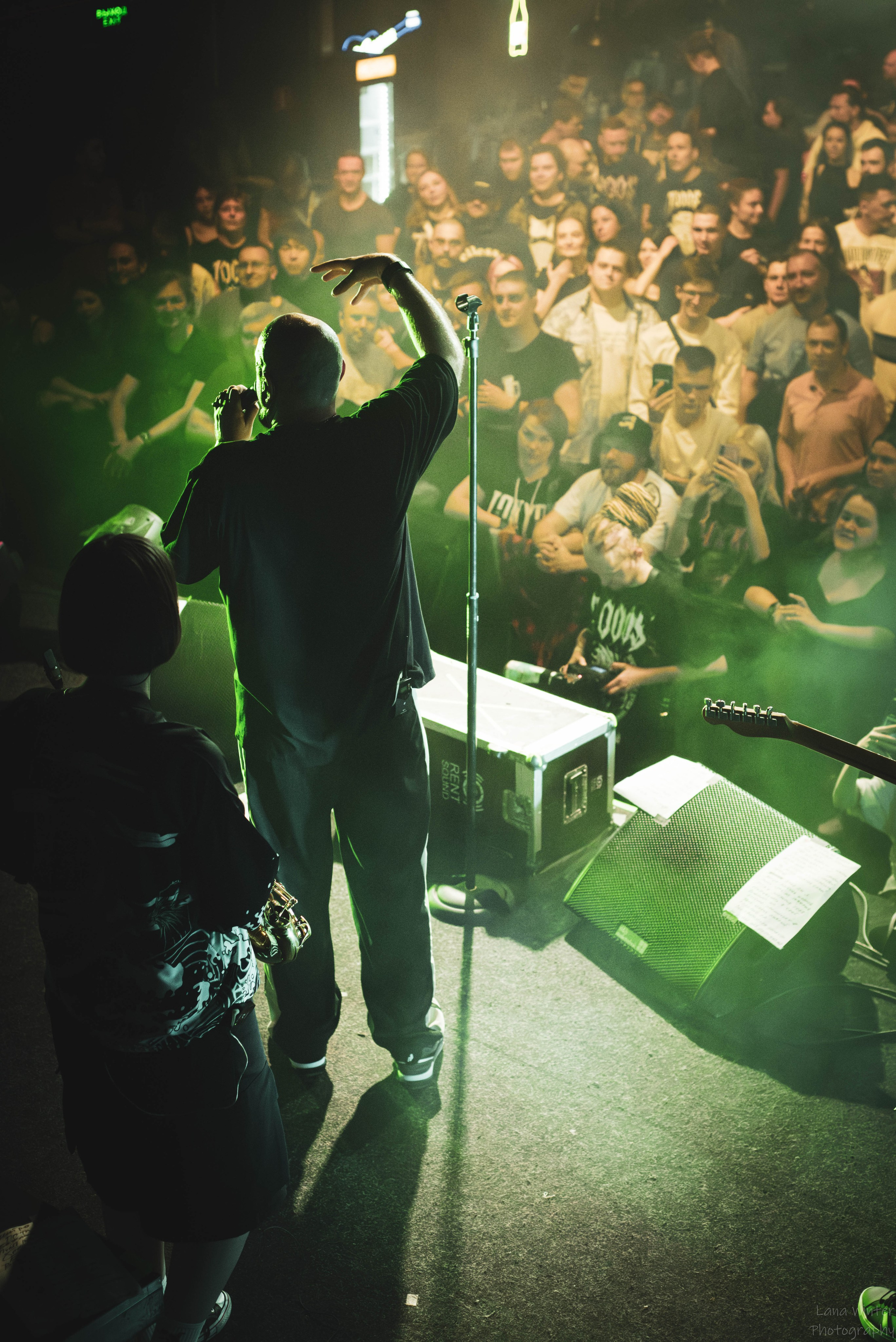 7000$ (29 июня 2025 года, Москва, клуб Урбан). Фотограф Светлана Блинова, Москва и Московская область