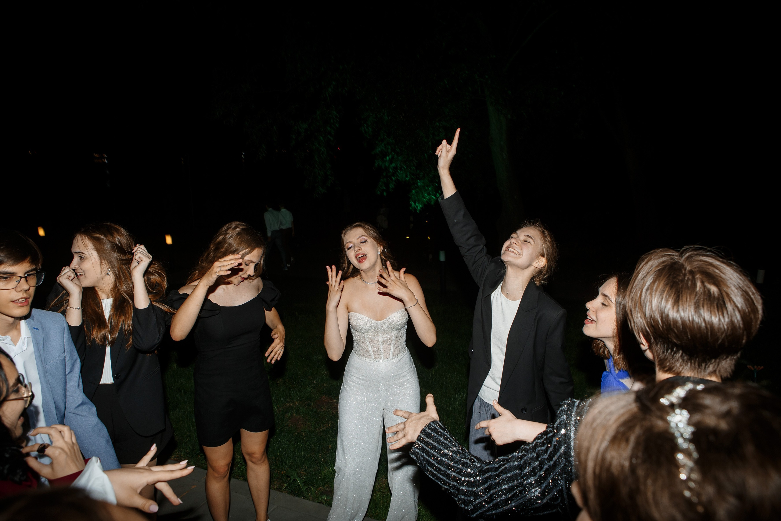 Выпускной Гимназия 12 2024 OpenHouse. Свадебный и портретный Фотограф в Липецке Дмитрий Котюков