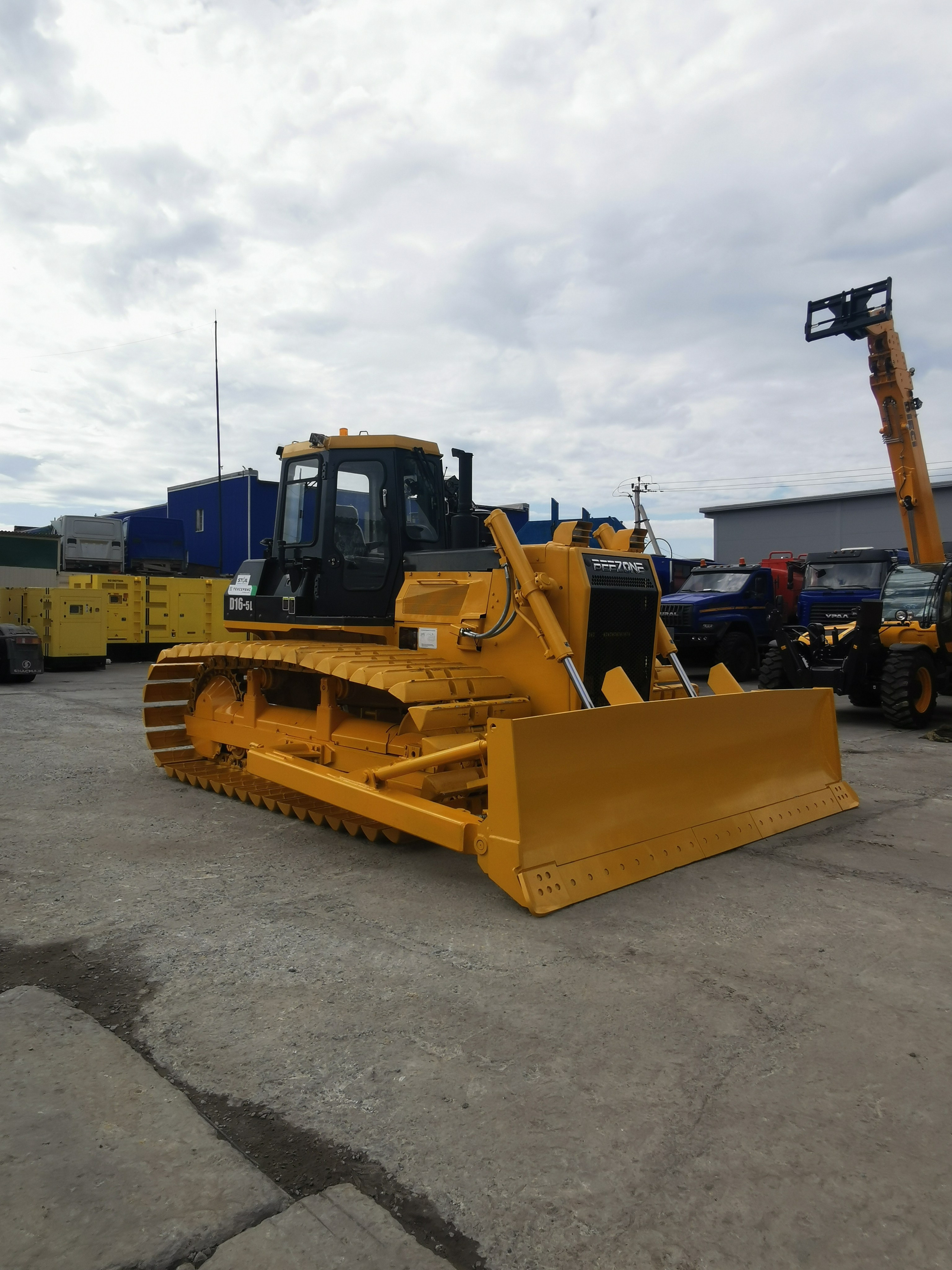 Фото бульдозер D16-5S. Продажа и обслуживание грузовой техники и спецтехники в г. Новосибирск компания СТИ