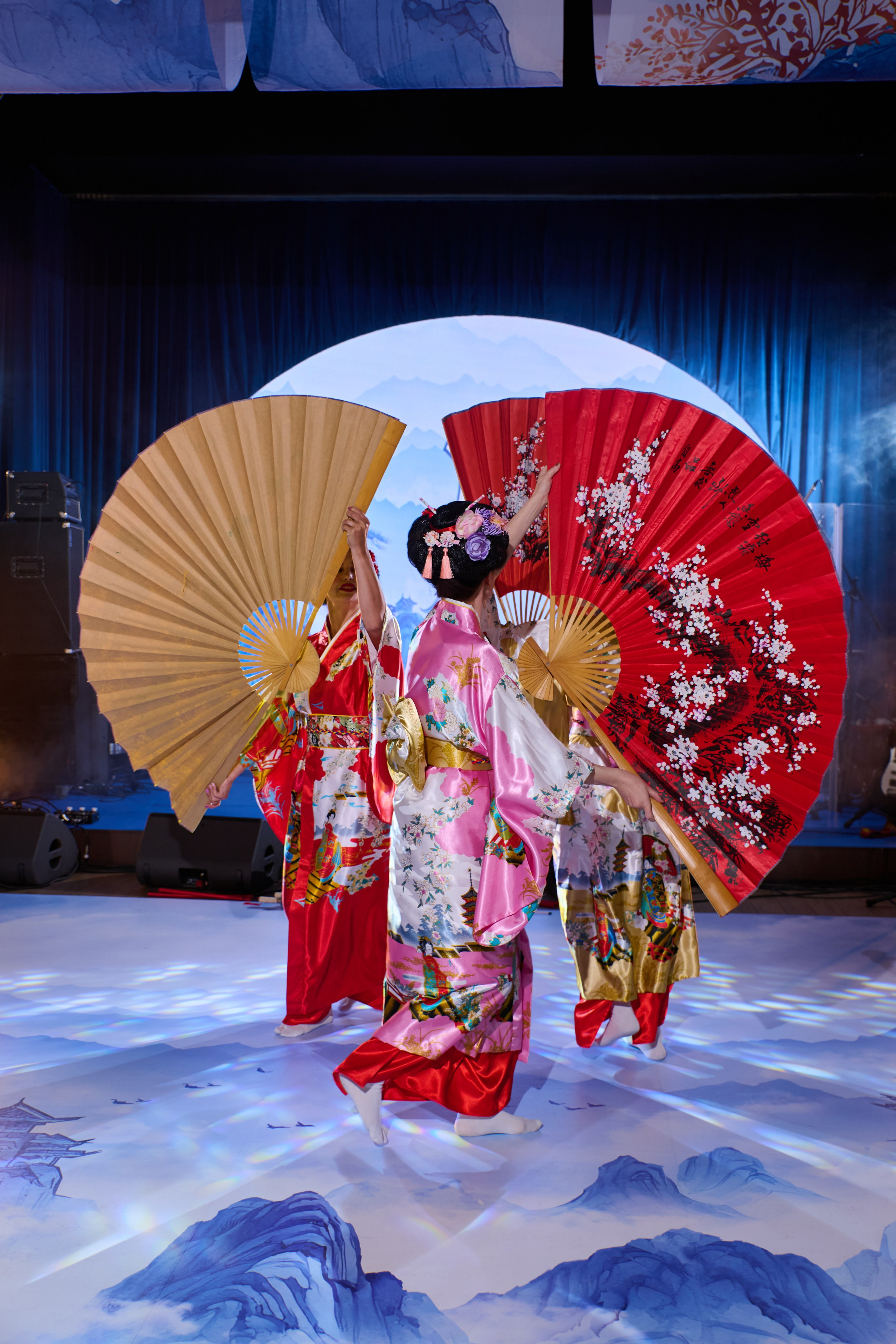 Взрослые праздники. Репортажные, спортивные сьемки, в Москве Егор Евтюхов