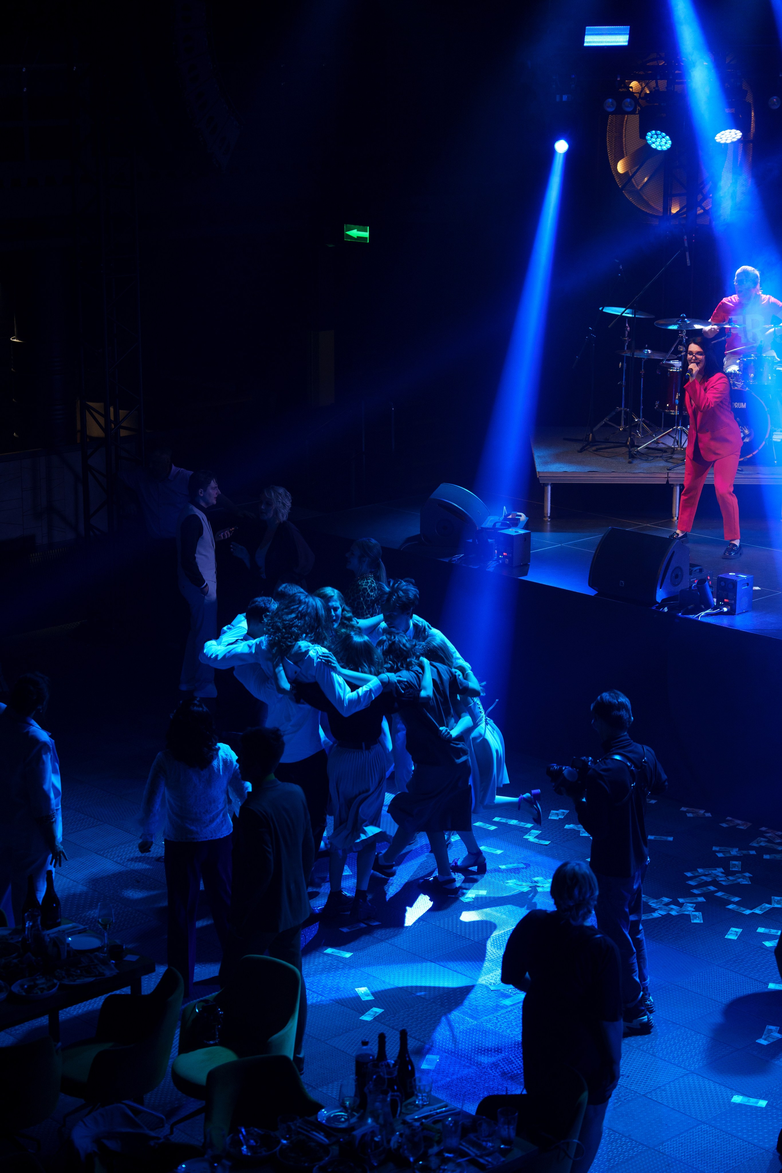 Выпускной Гимназия 7. Свадебный и репортажный фотограф Элина Козырьянова