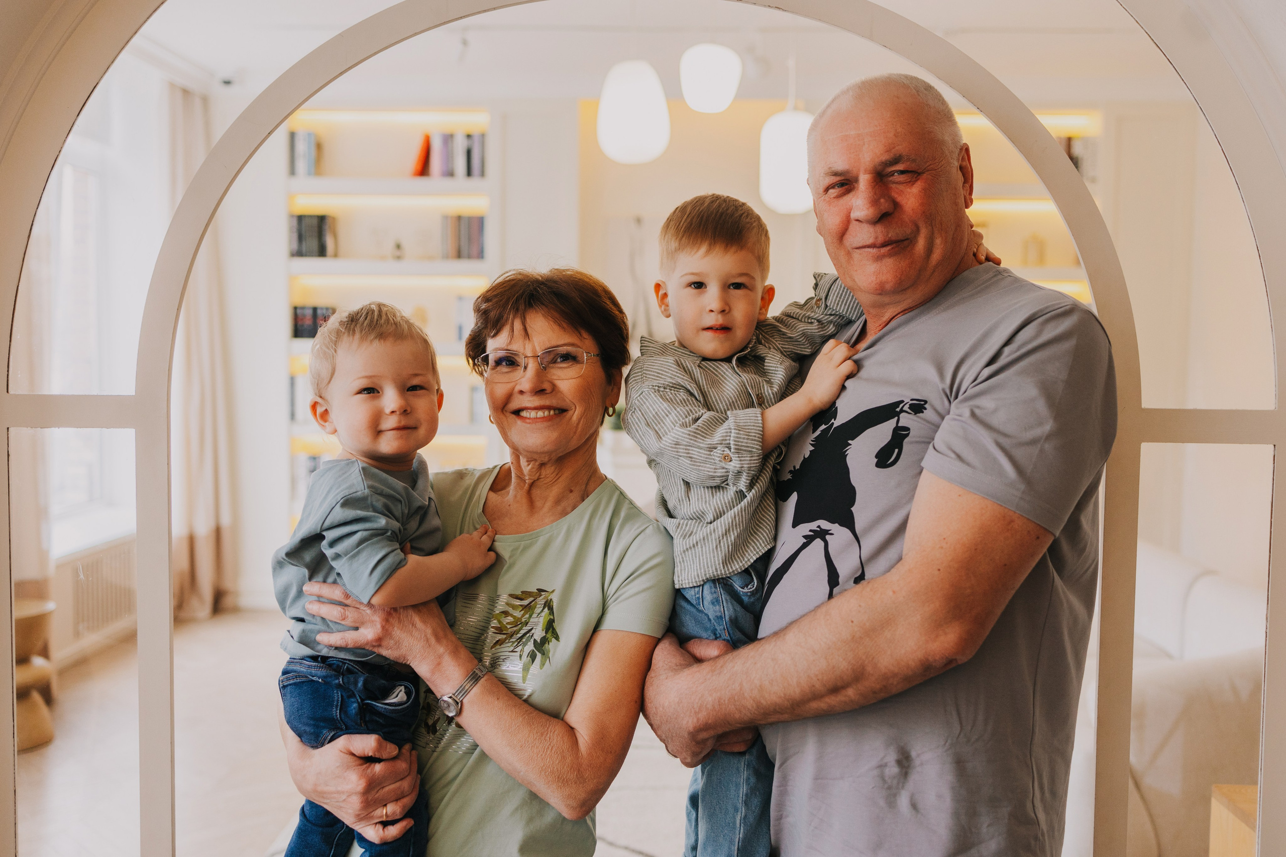 Большая семья. Домашняя фотосессия