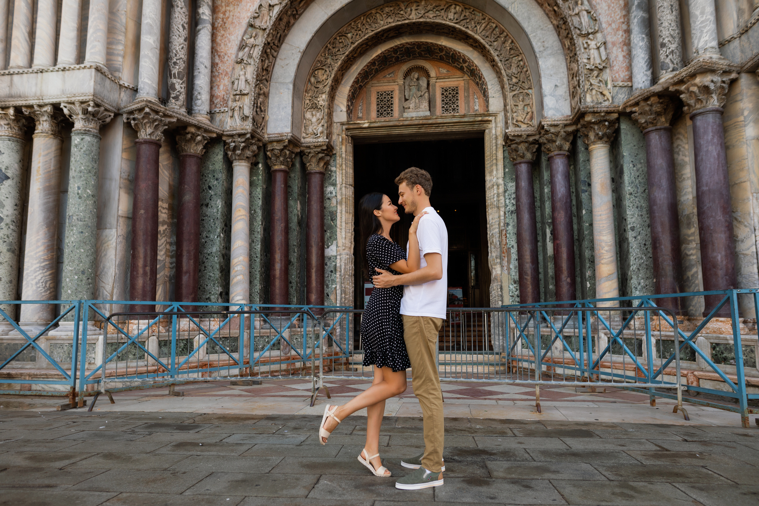 Фотосессии love-story в Москве. Свадебный и семейный фотограф в Москве Евгения Лисина