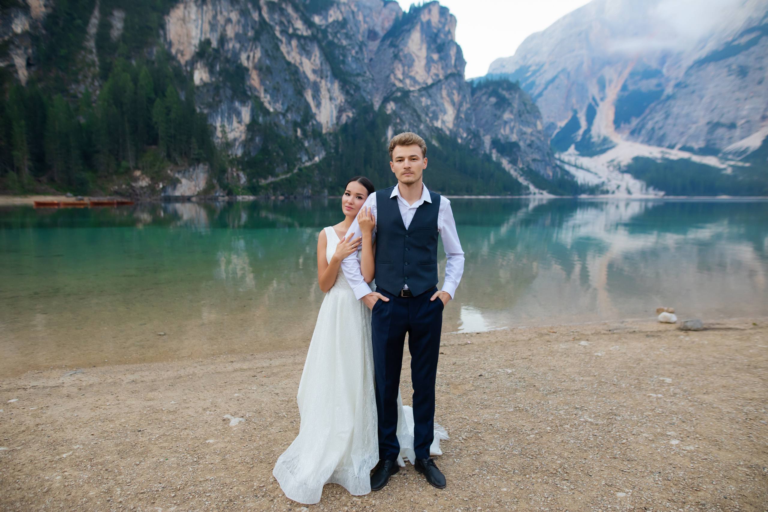 Алсу и Ринат, свадебная фотосессия на озере Брайес, Италия. Свадебный и семейный фотограф в Москве Евгения Лисина