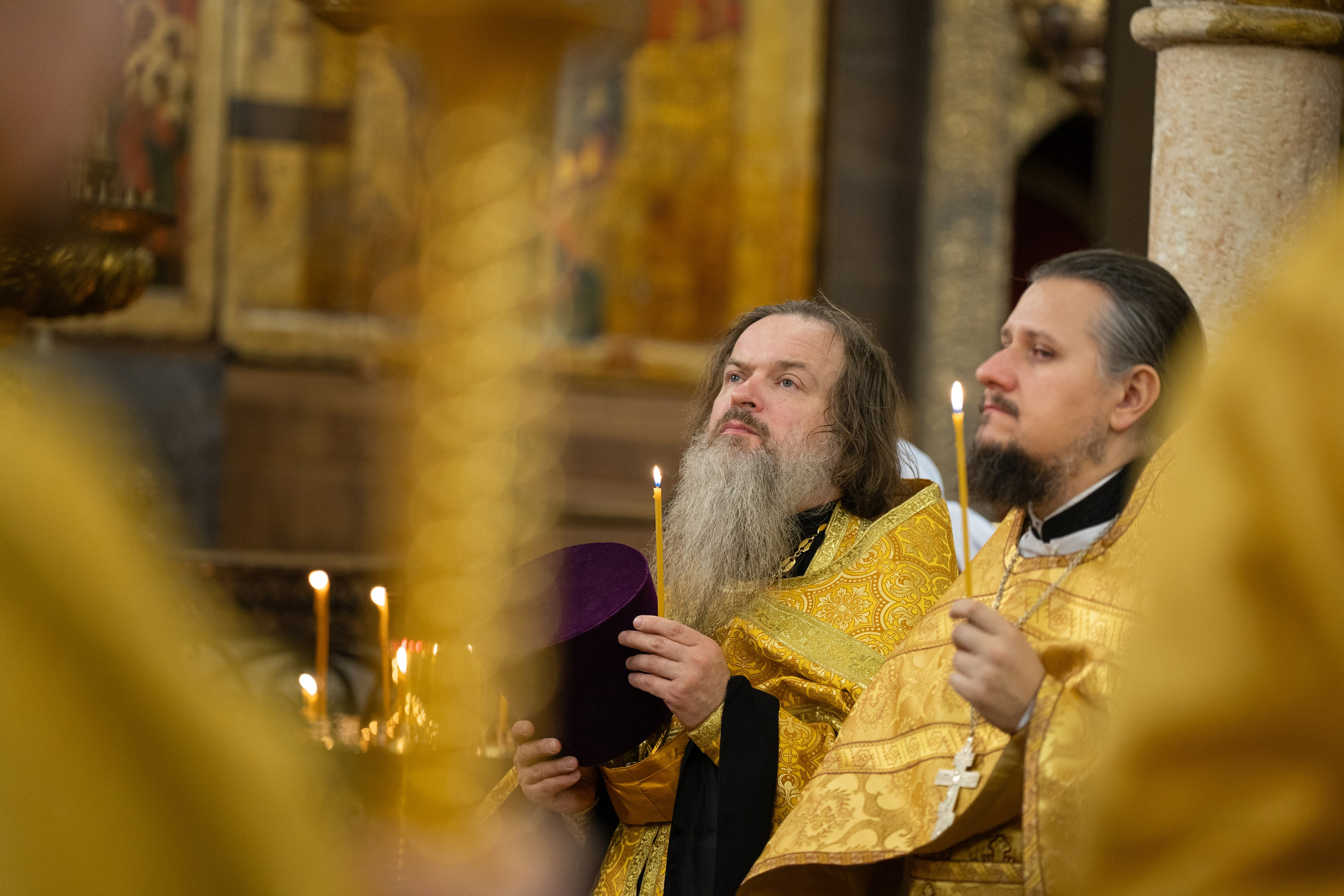 БОГОСЛУЖЕНИЯ. Фотограф Елена Лунева