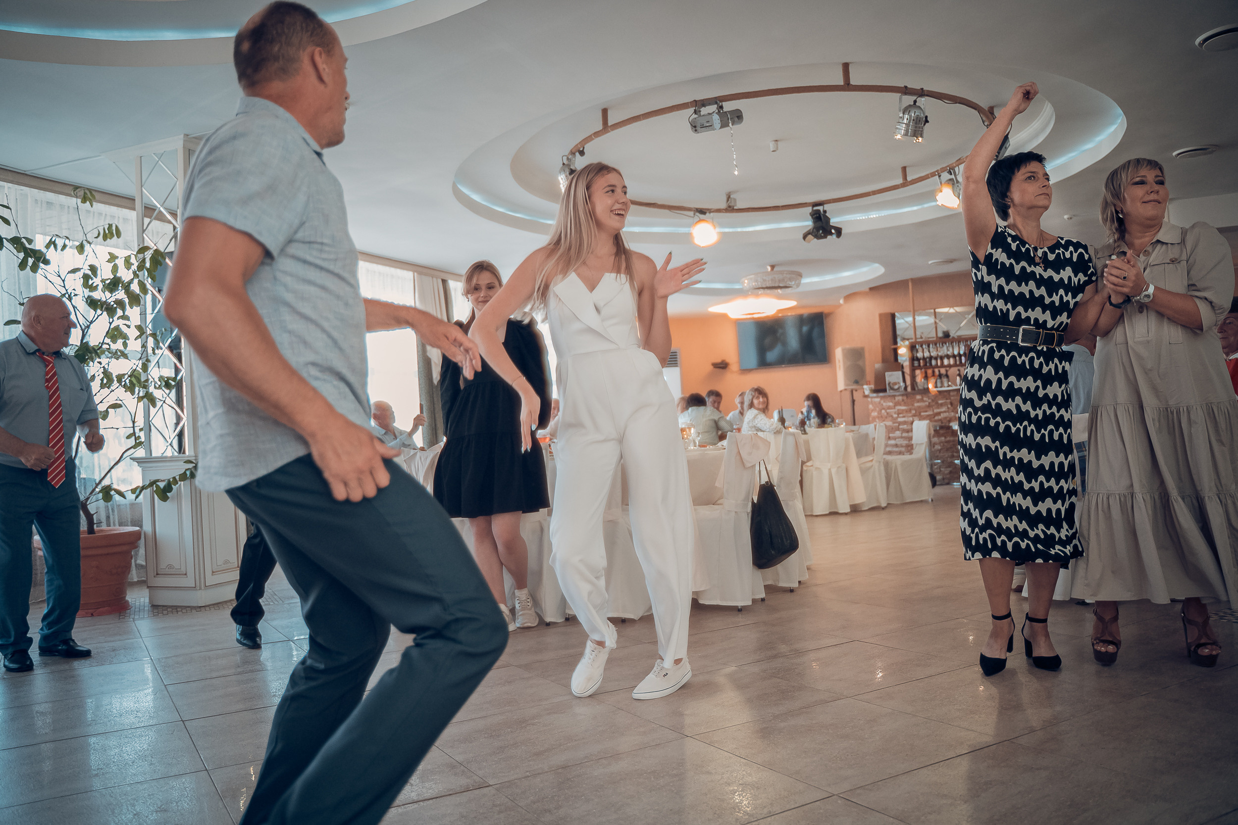 Юбилей в ресторане «Версаль» г. Венев. Церковный фотограф Севастополь