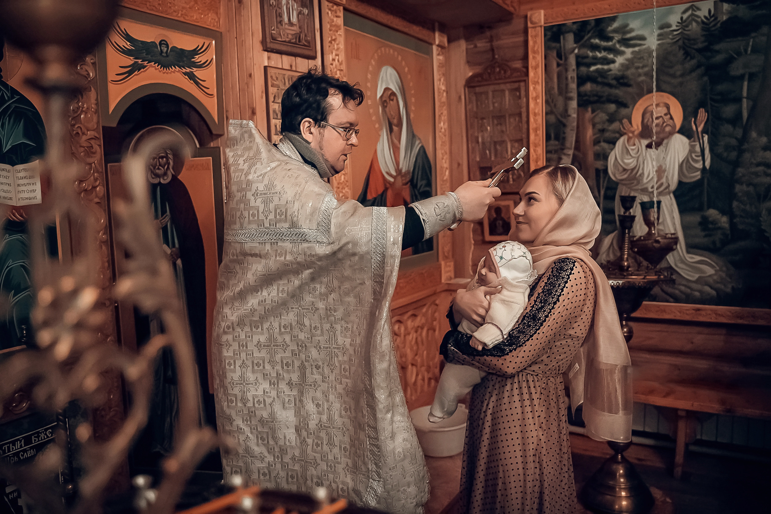 Крещение в храме Преподобного Серафима Саровского с. Дедилово. Церковный фотограф Севастополь