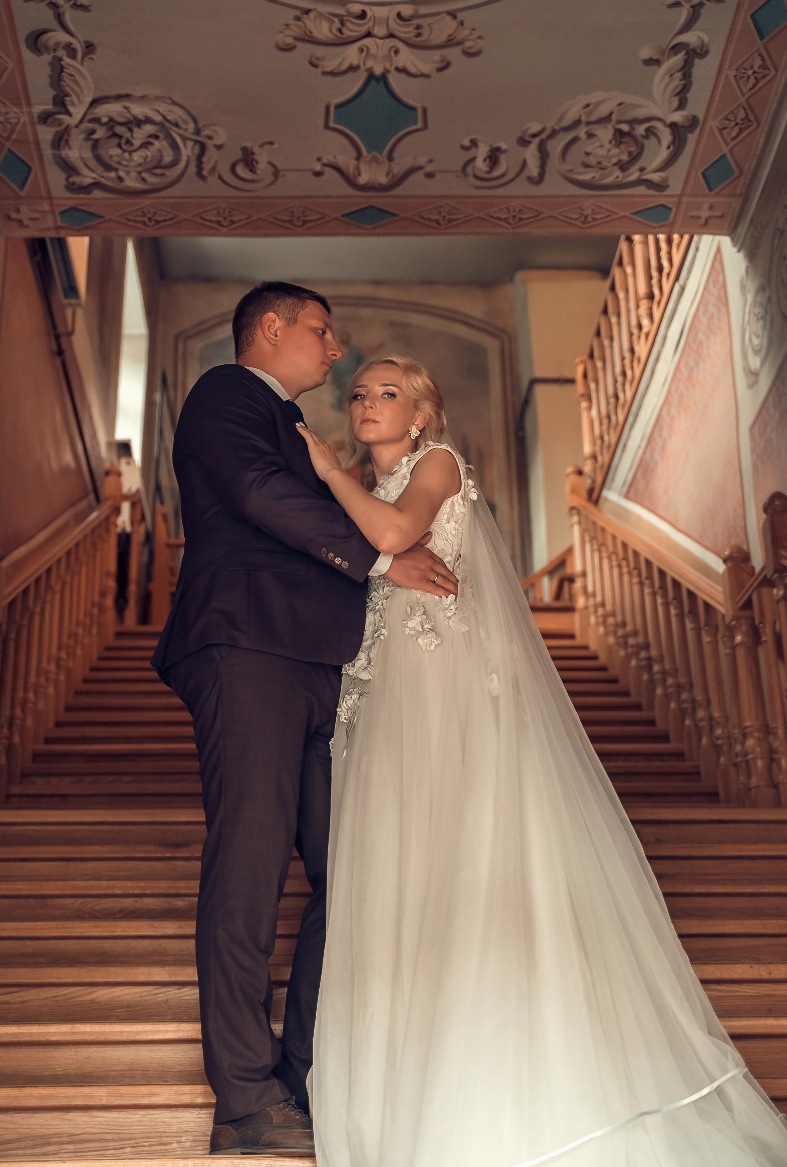 Венчальная пара в Спасском храме г. Солнечногорск. Церковный фотограф Севастополь