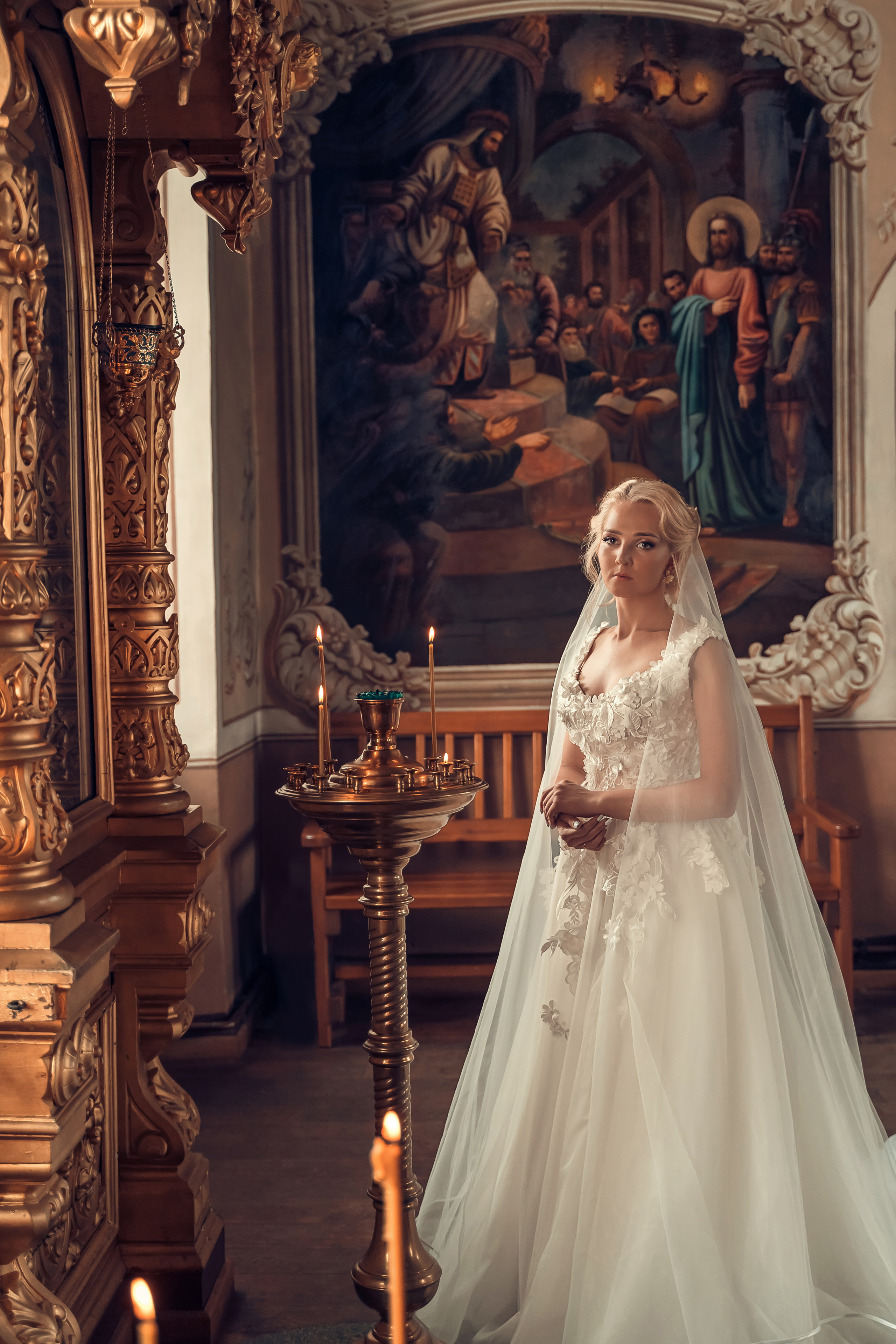 Венчальная пара в Спасском храме г. Солнечногорск. Церковный фотограф Севастополь