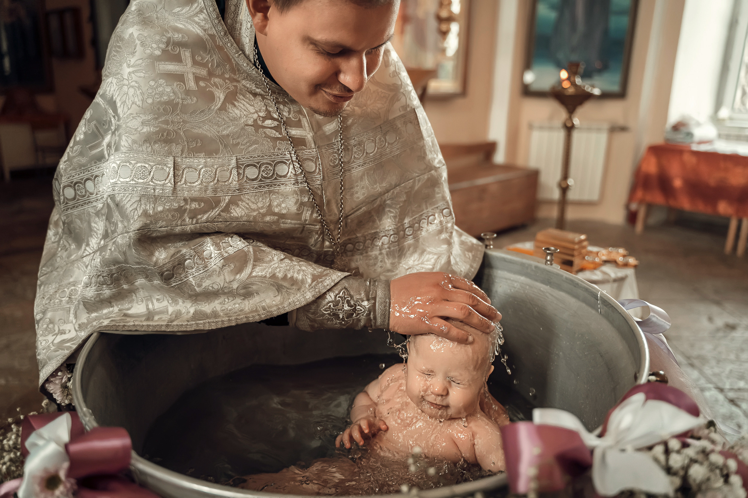 Крещение в Воскресенском храме г. Венев. Церковный фотограф Севастополь