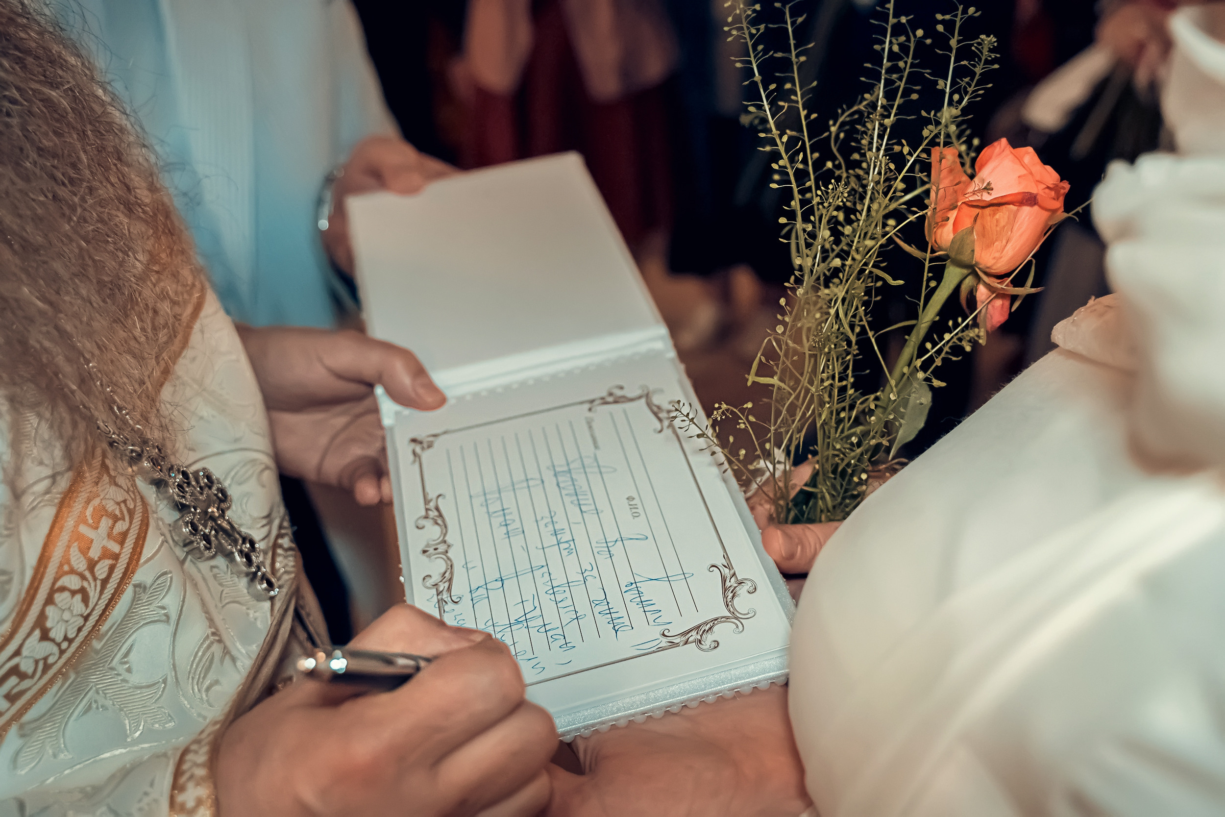 Венчание в храме Алексия Человека Божия г. Москва. Церковный фотограф Севастополь