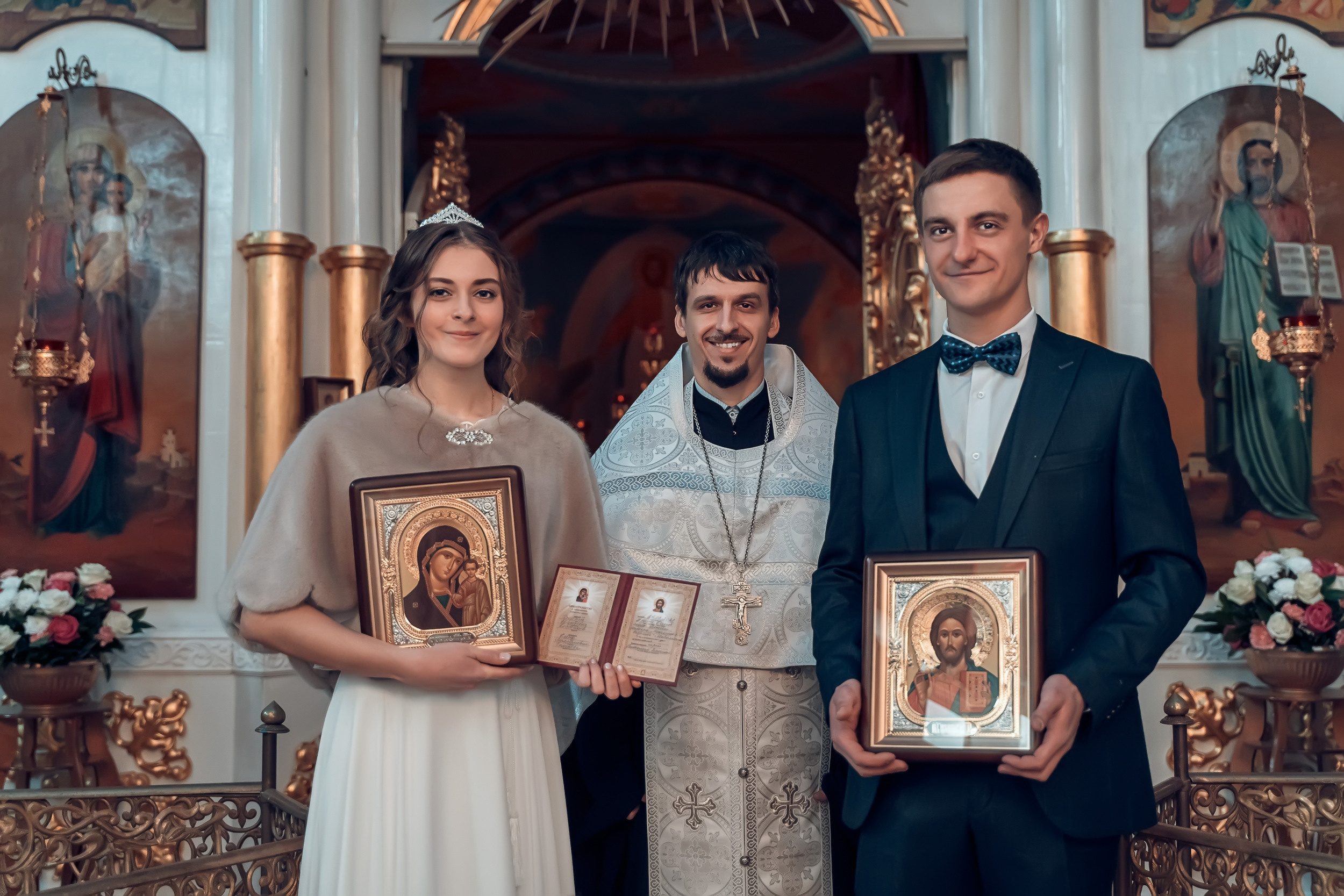 Венчание в храме «Нечаянная Радость» г. Новомосковск. Церковный фотограф Севастополь