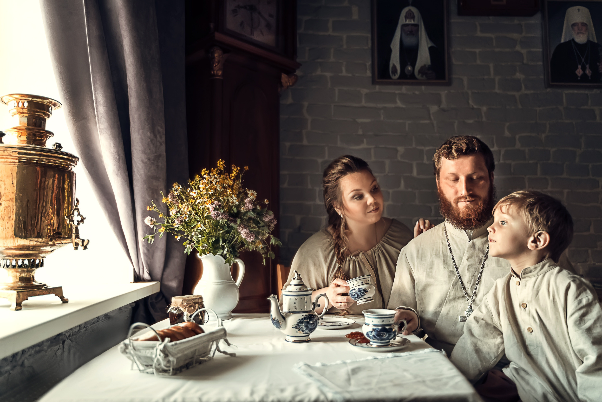 Семейная съемка в Спасском храме г. Солнечногорск. Церковный фотограф Севастополь