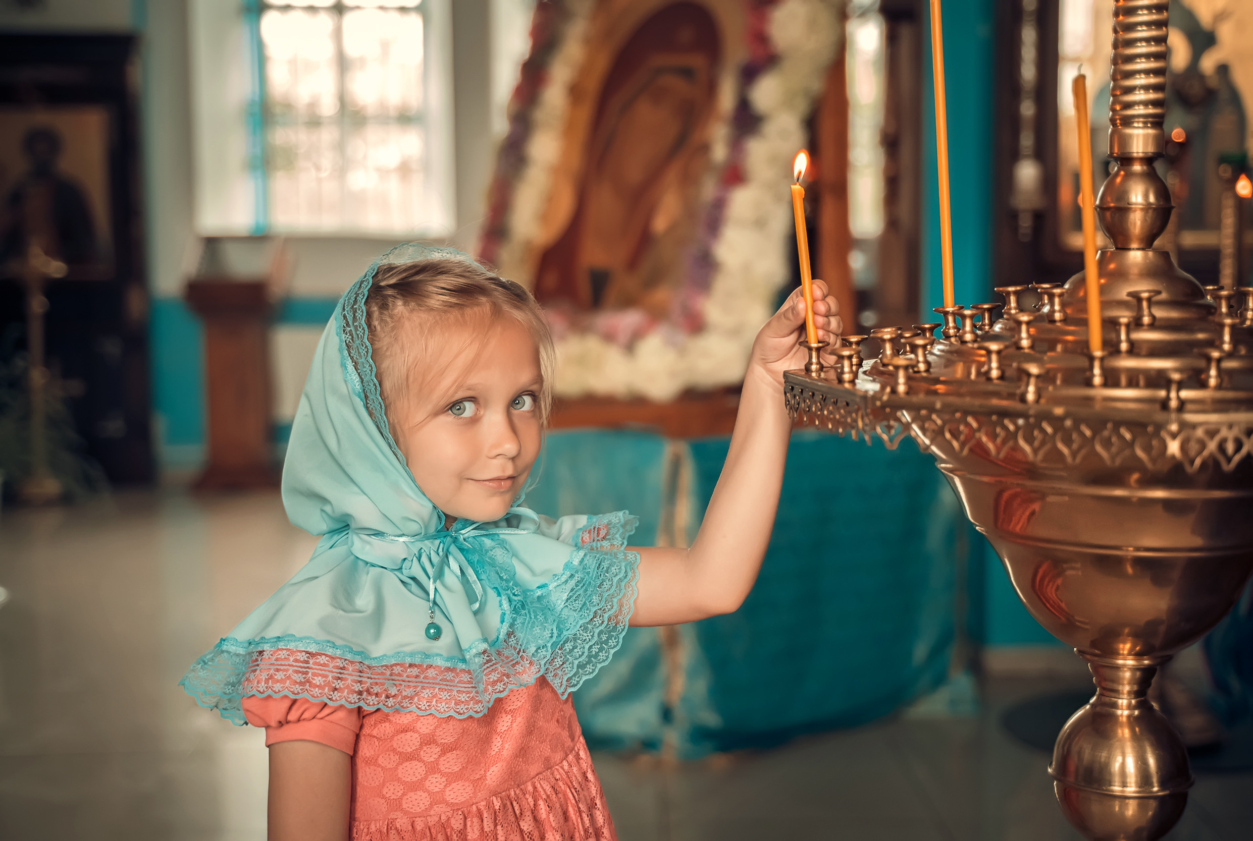 Семейная съемка в Казанском храме с. Гремячее. Церковный фотограф Севастополь