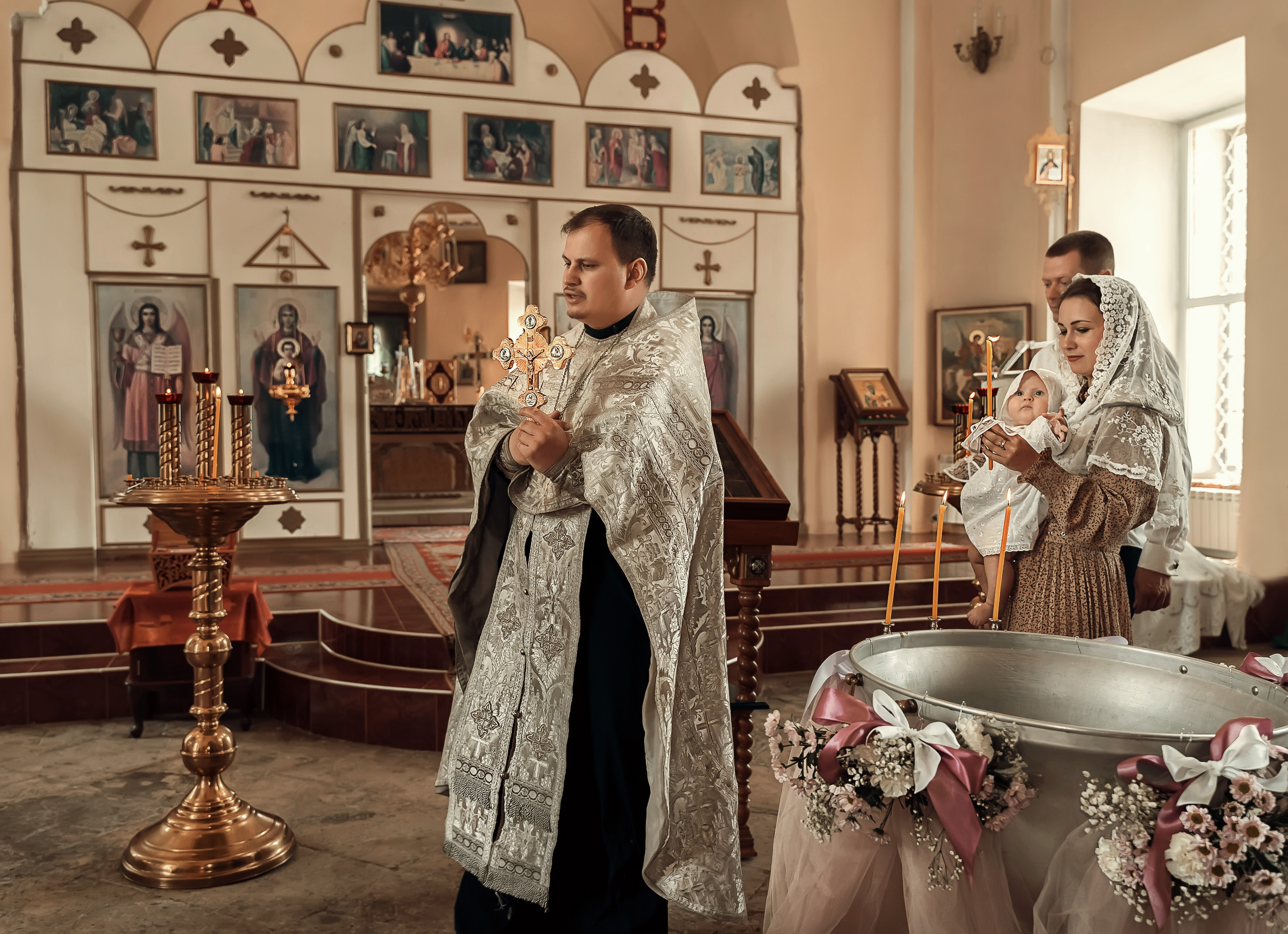 Крещение в Воскресенском храме г. Венев. Церковный фотограф Севастополь