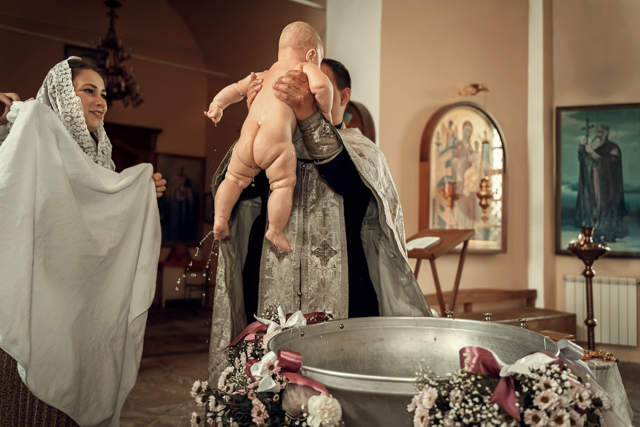 Крещение в Воскресенском храме г. Венев. Церковный фотограф Севастополь