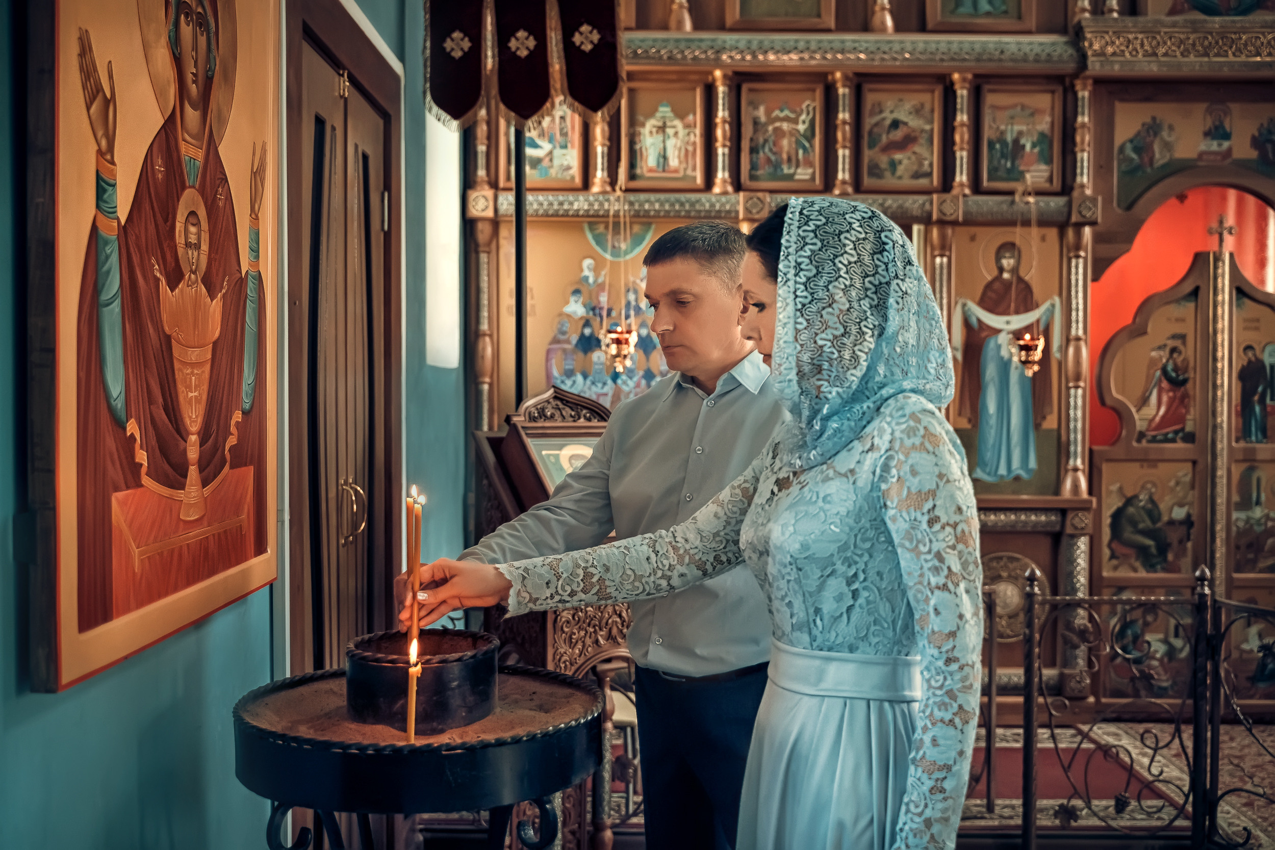 Венчание в храме Всех Святых г. Новомосковск. Церковный фотограф Севастополь