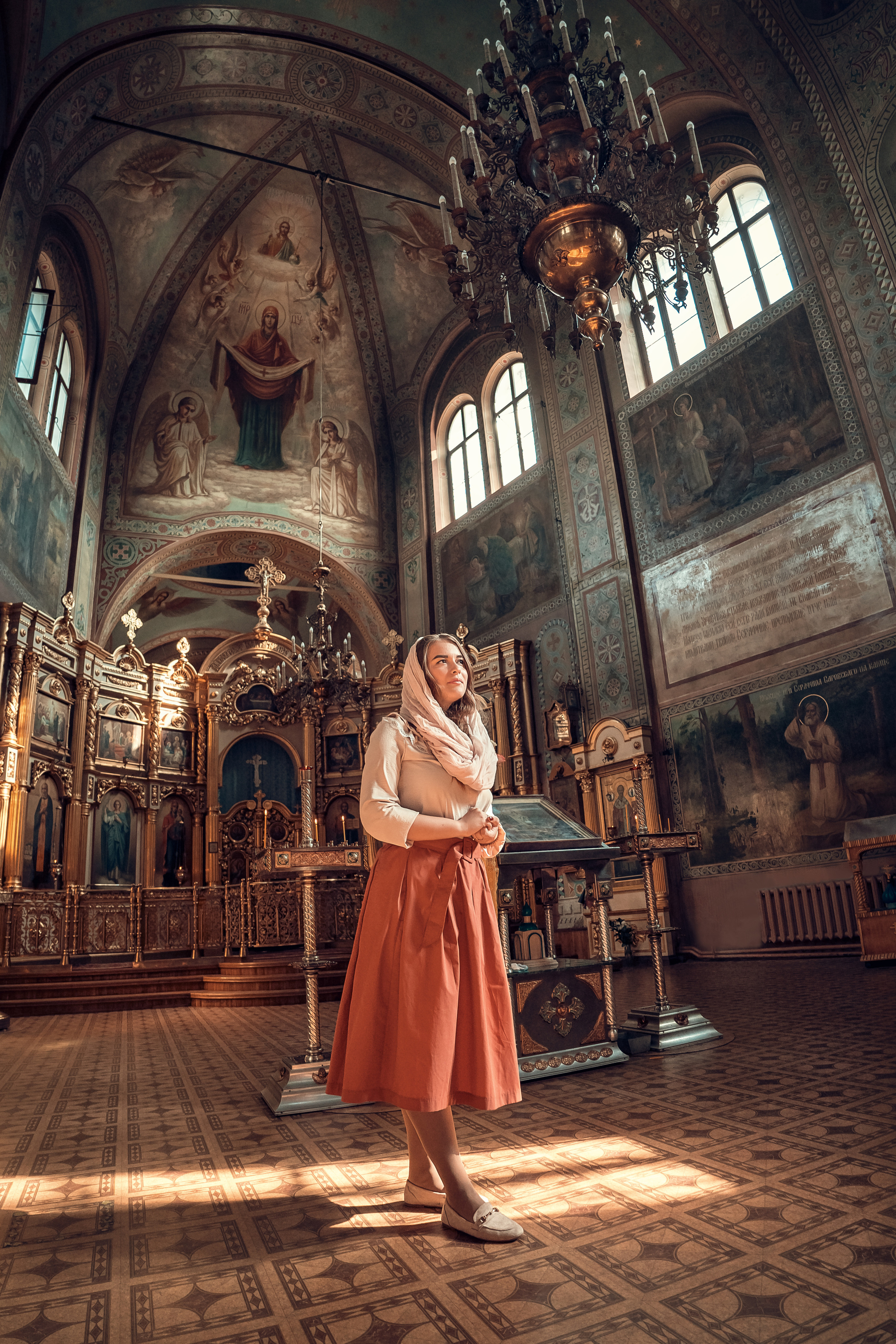 Женская православная съемка в храме Сергея Радонежского г. Тула. Церковный фотограф Севастополь