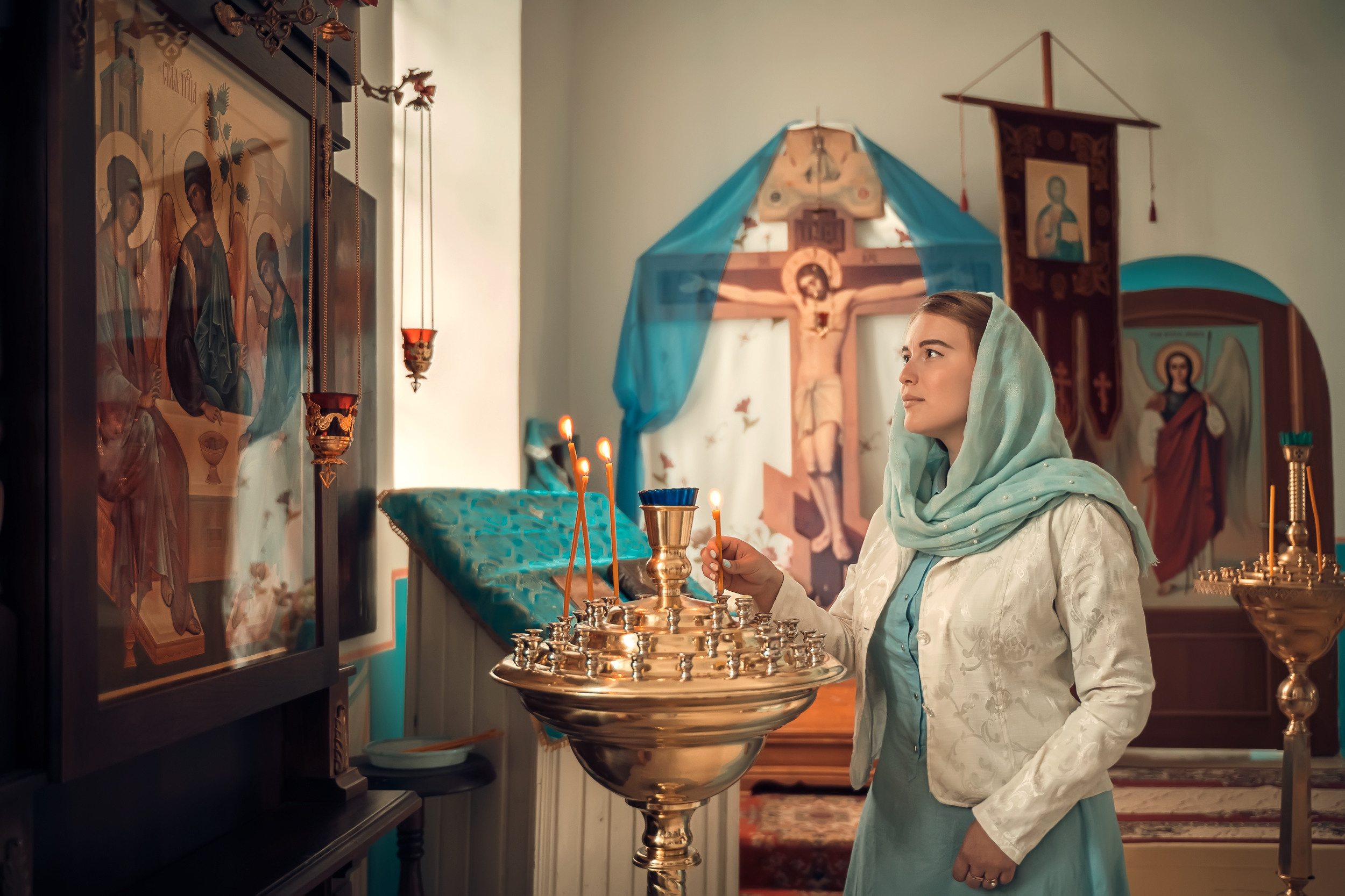 Семейная съемка в Казанском храме с. Гремячее. Церковный фотограф Севастополь