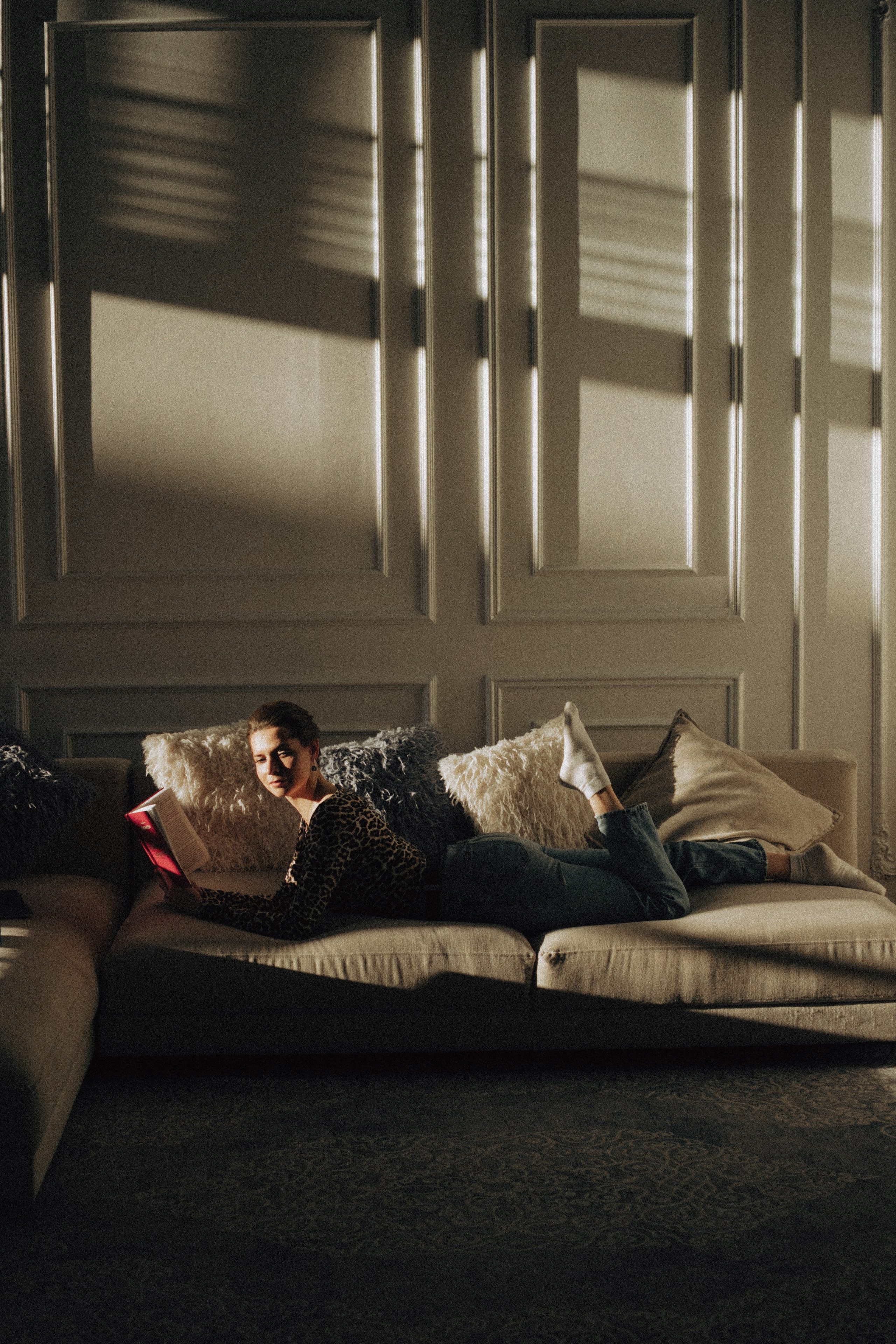 ФОТОСЕСИИЯ В СТУДИИ ДЛЯ ДЕВУШКИ ПСИХОЛОГА. Профессиональный фотограф, Санкт-Петербург — Виктория Богомолова