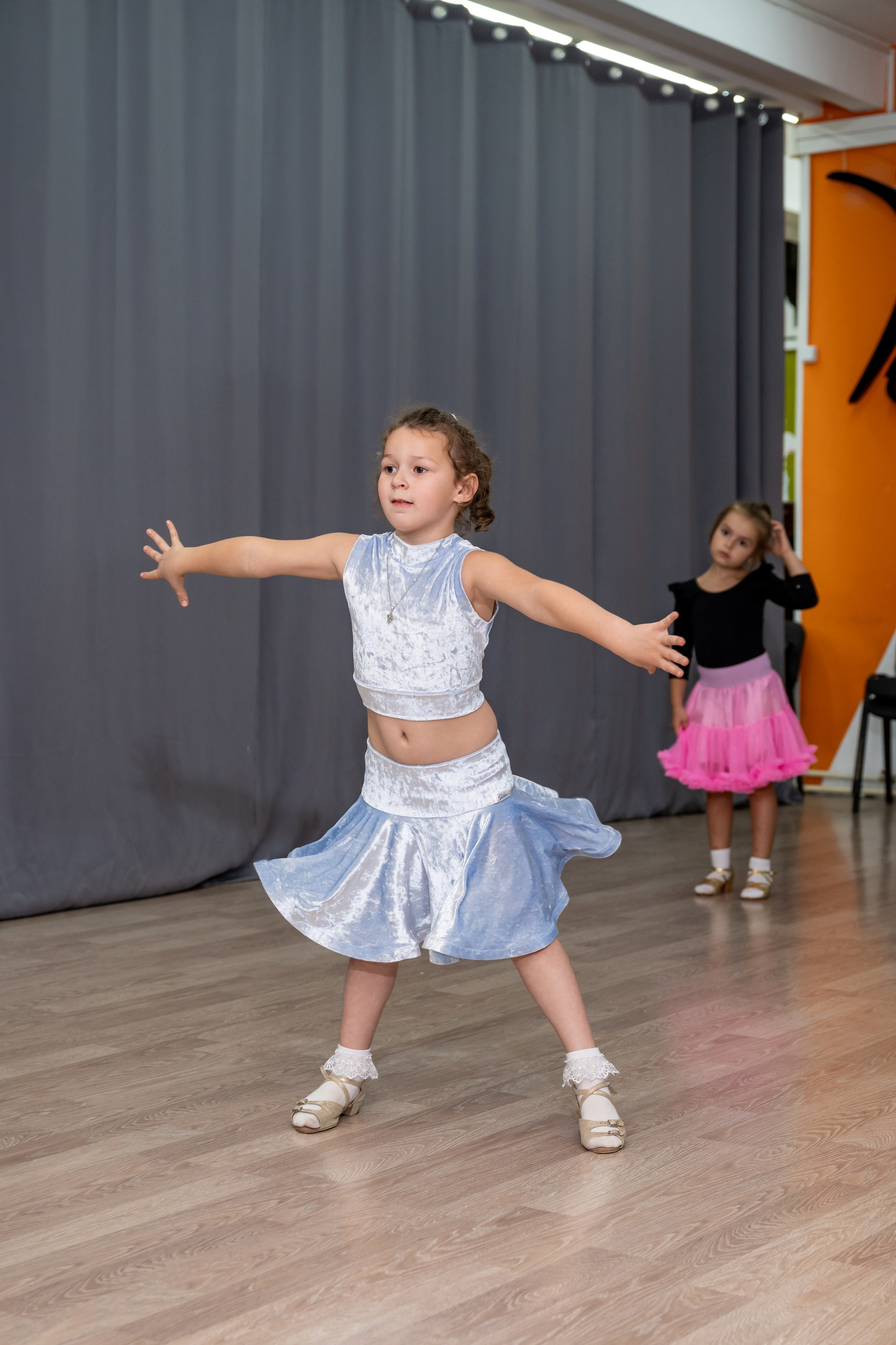 Группа 3-6 лет первый и второй год обучения. КонТакт — спортивные бальные танцы в Москве