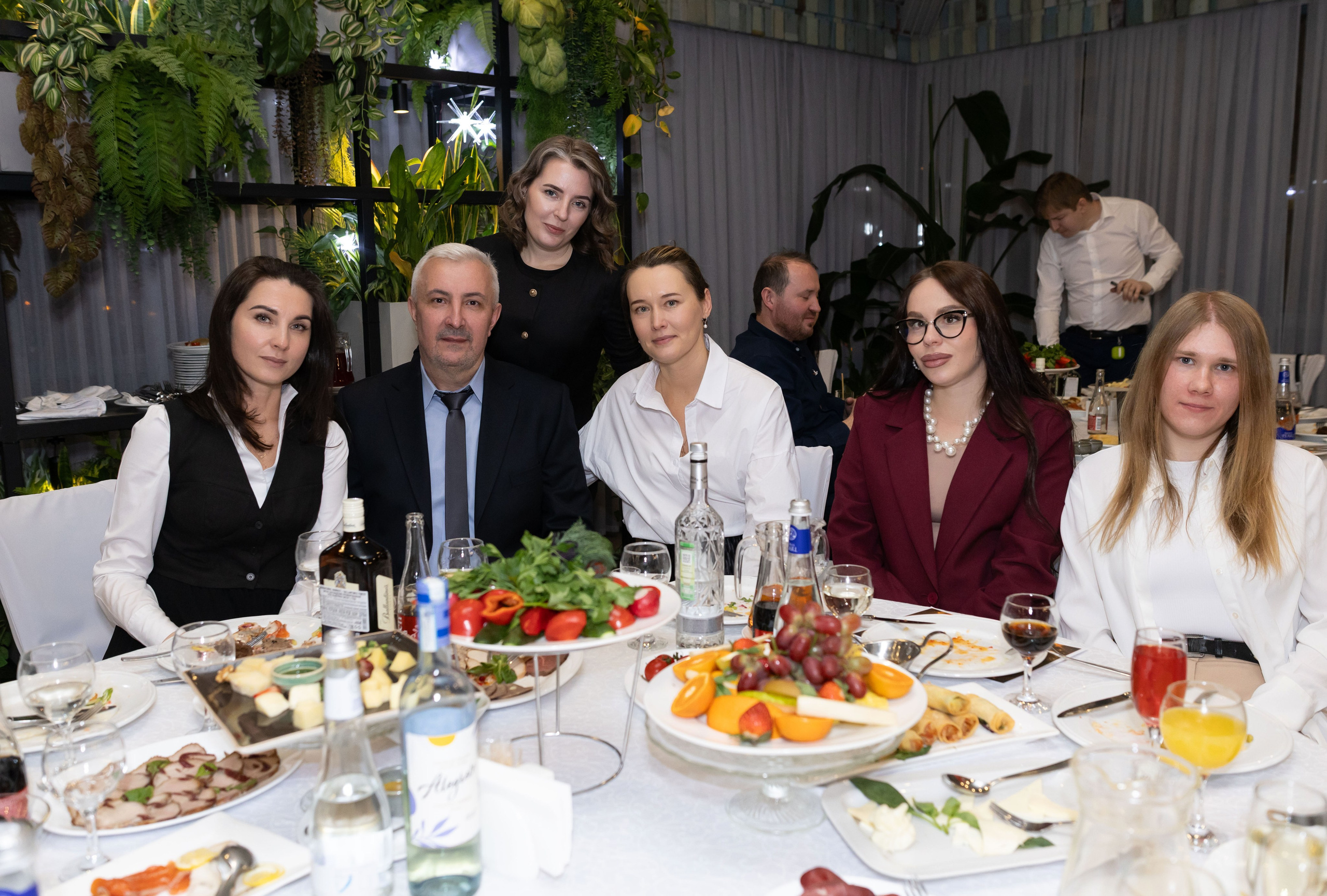 Корпоратив ресторан Времена года Москва. Семейный и детский фотограф Анна Петракова