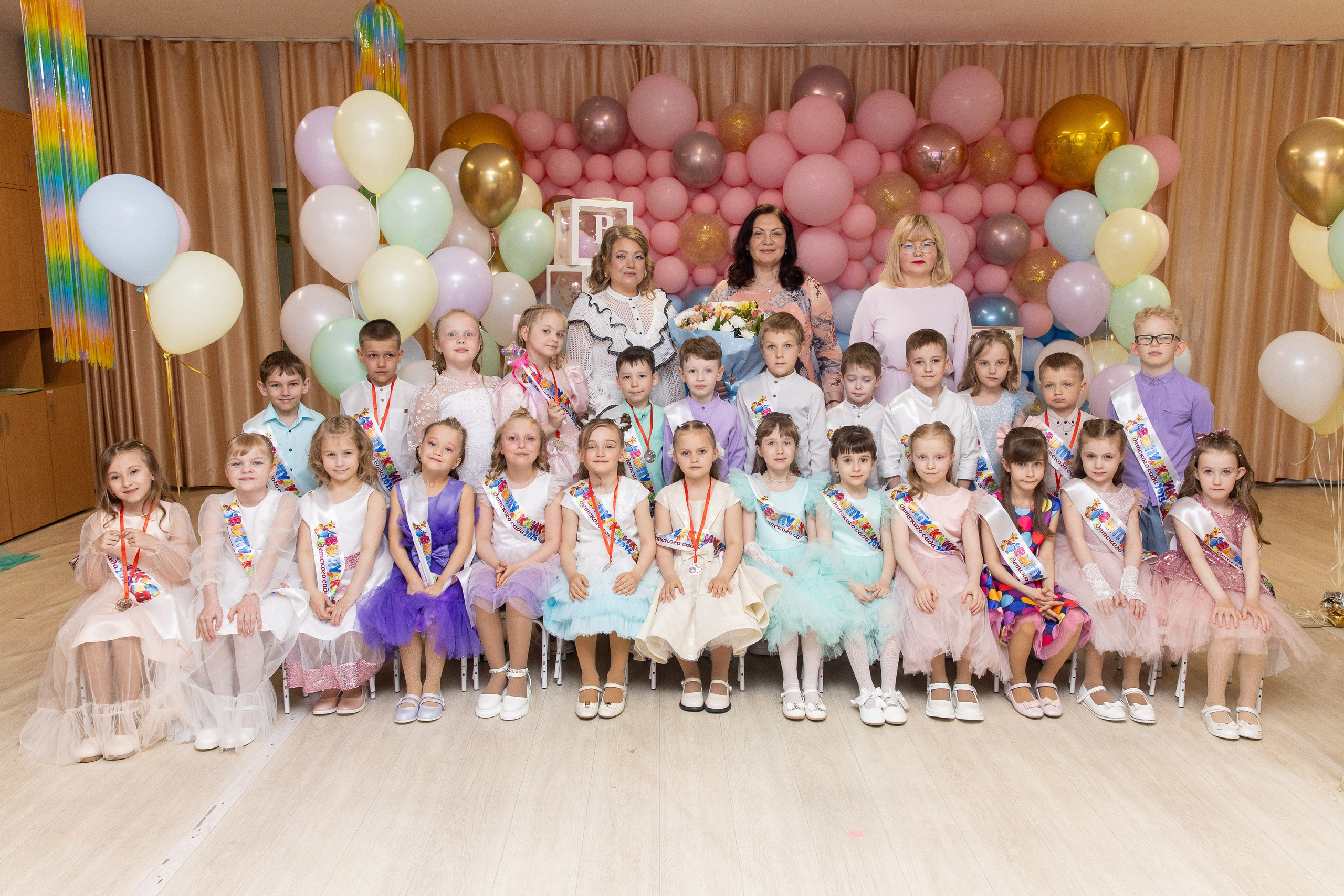 Фото и видео на выпускной в школе и детском саду. Свадебный, семейный видеограф и фотограф в Екатеринбурге Николай Рыков