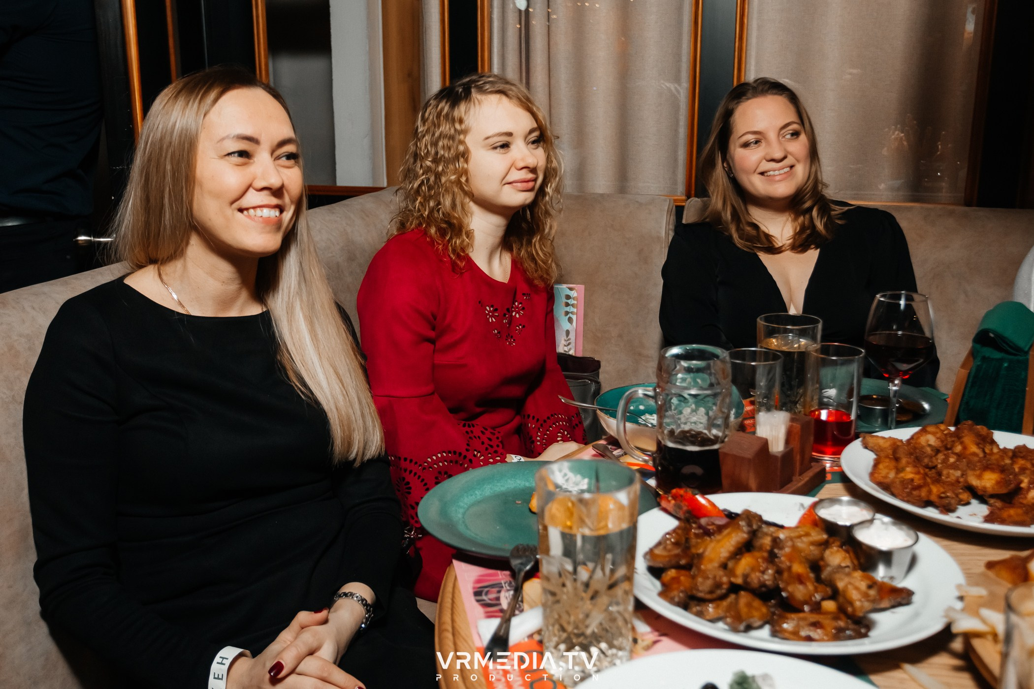 Новогодний вечер в ресторане «Мюнхен». Фотограф Кемерово | Сергей