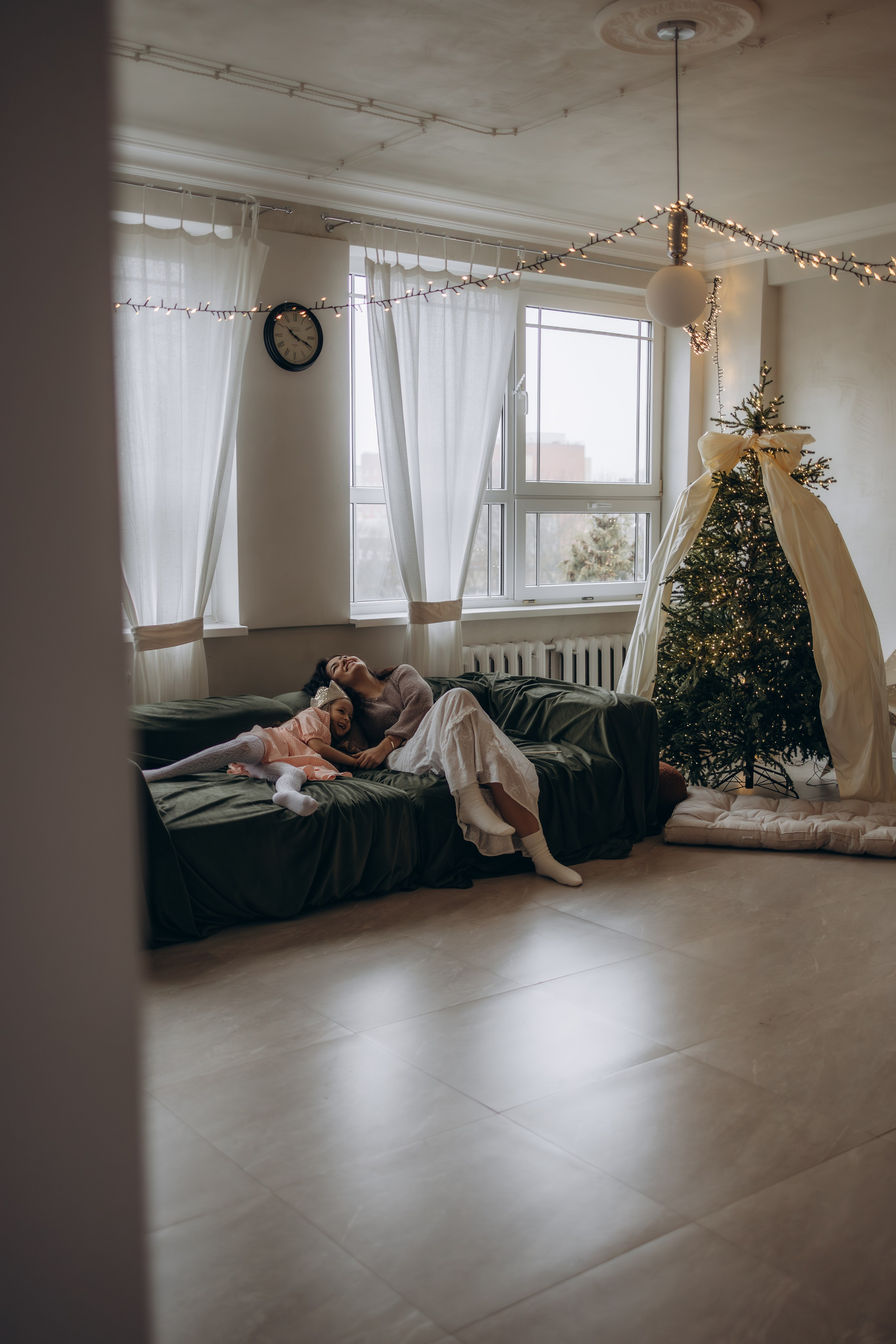 Мамочка и доченька в студии, г. Обнинск (Калужская обл.). Надежда Стар семейный и церковный фотограф в Жукове и Калужской области