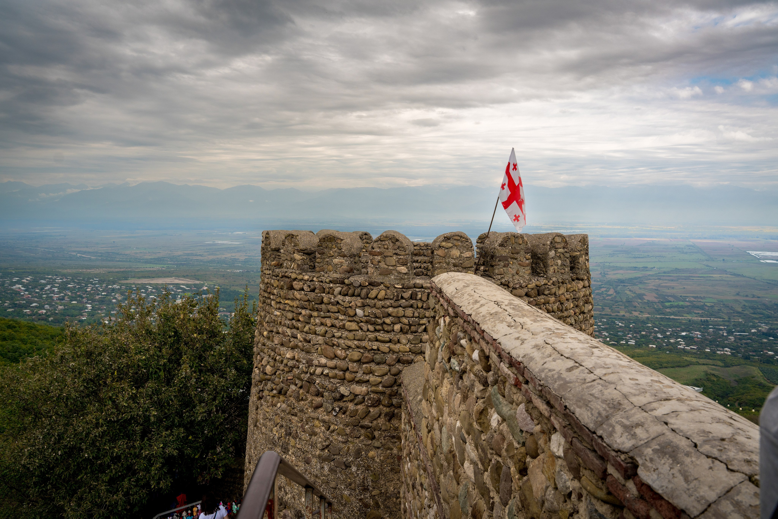 ГРУЗИЯ. ПОБУДЬ ЗДЕСЬ И ЦЕЛЕЕ БУДЕТ ЭТОТ МИР