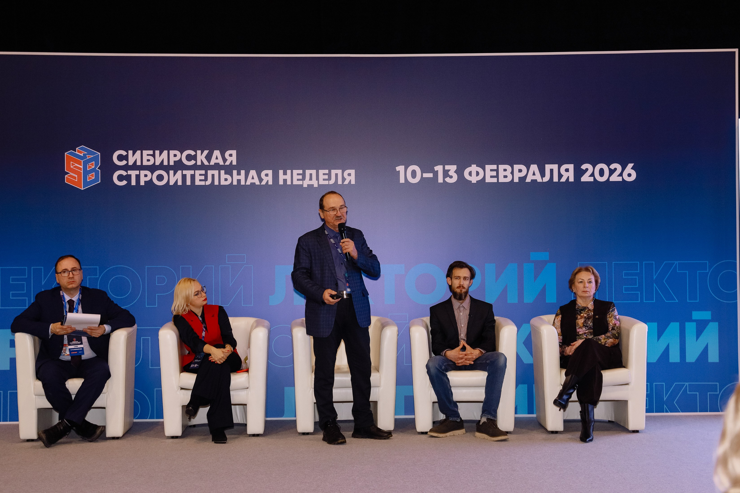 Строительная выставка. Фотограф Юлия Мальцева