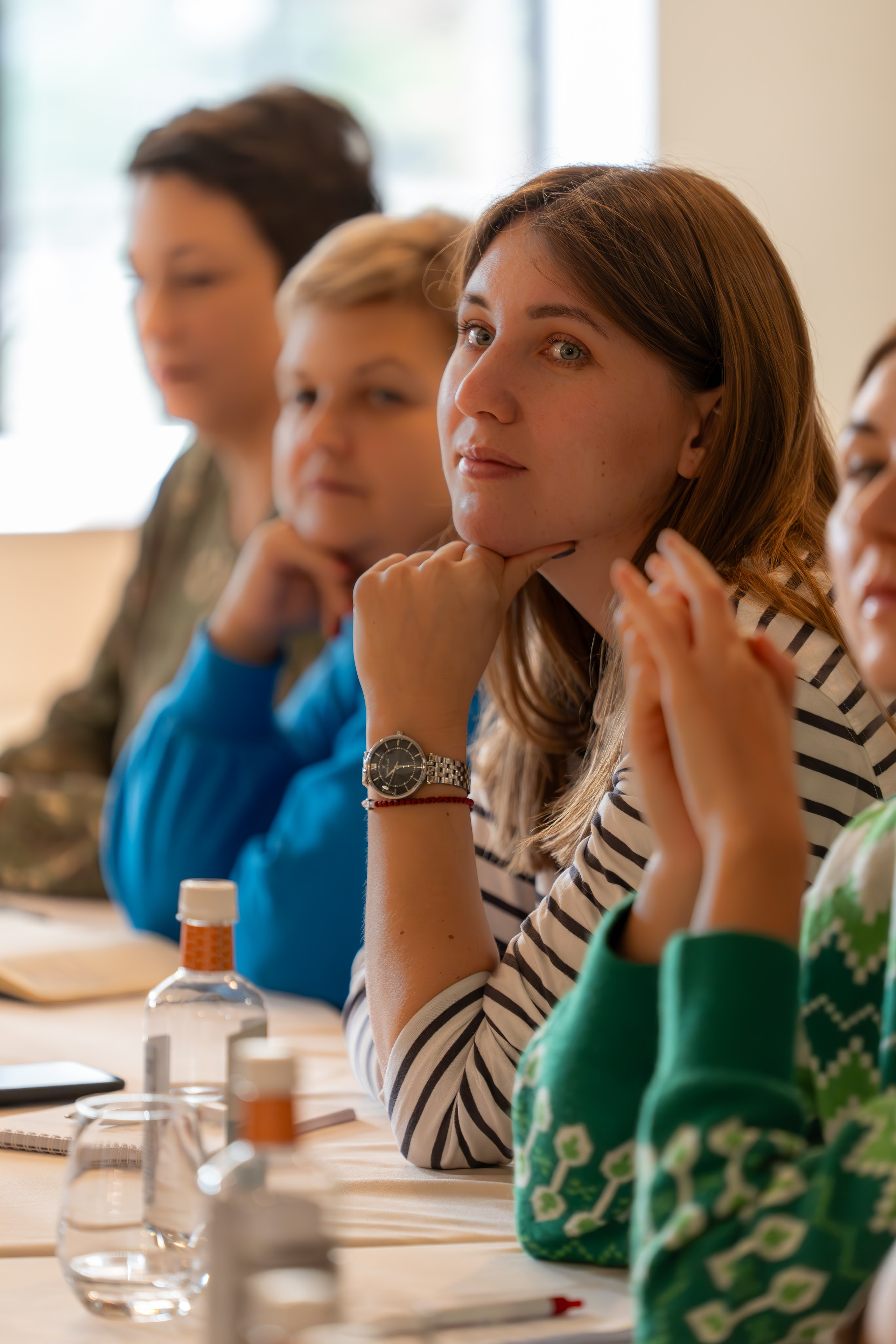 Литературная мастерская с Ольгой Шутовой в «Винотеррии». Репортажный фотограф в Красной Поляне и Сочи Павлюченко Екатерина