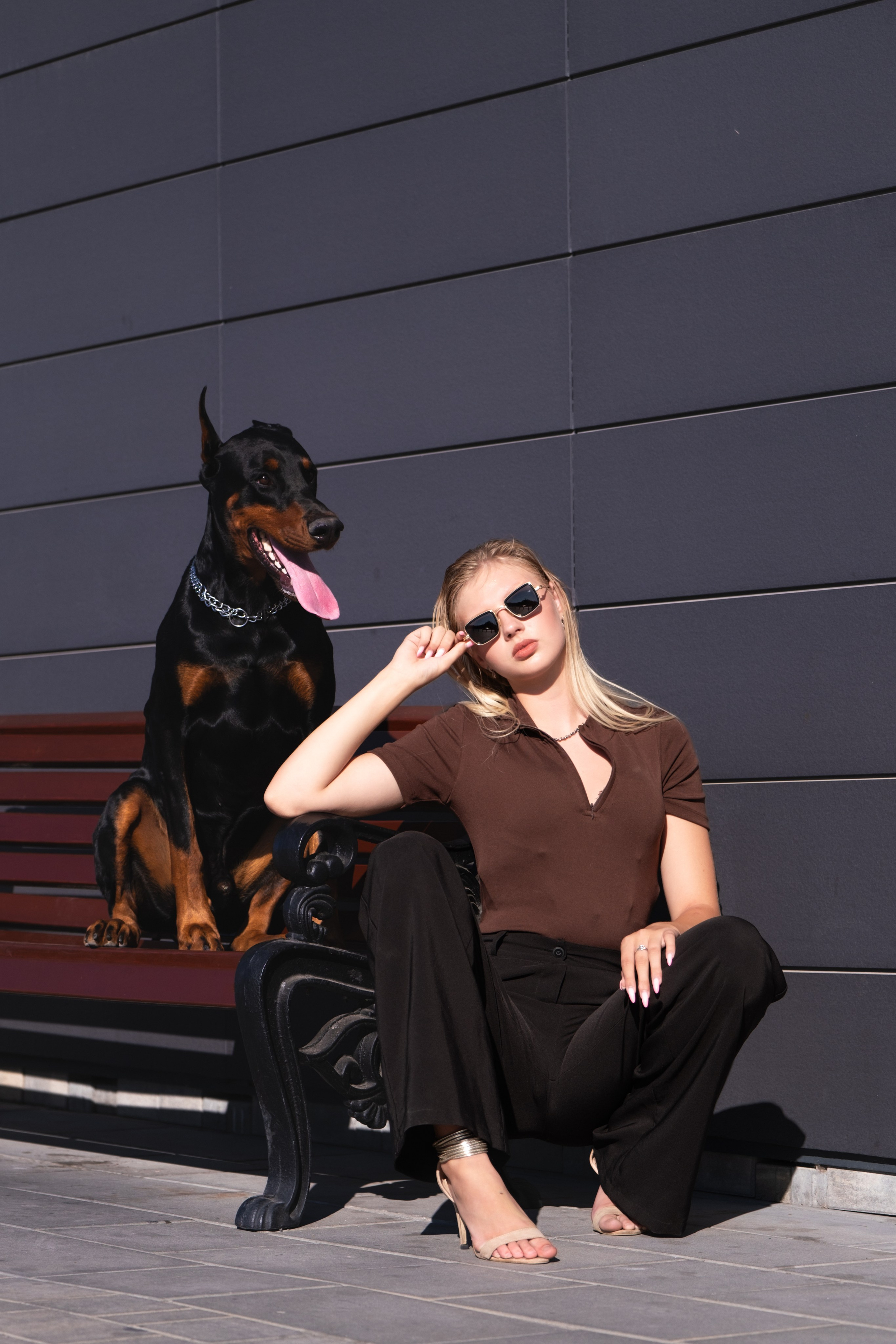 Фотосессия с Доберманом. Профессиональная фотосъемка в Крыму. Натуральные эмоции и живые кадры. Забронируйте дату прямо сейчас!