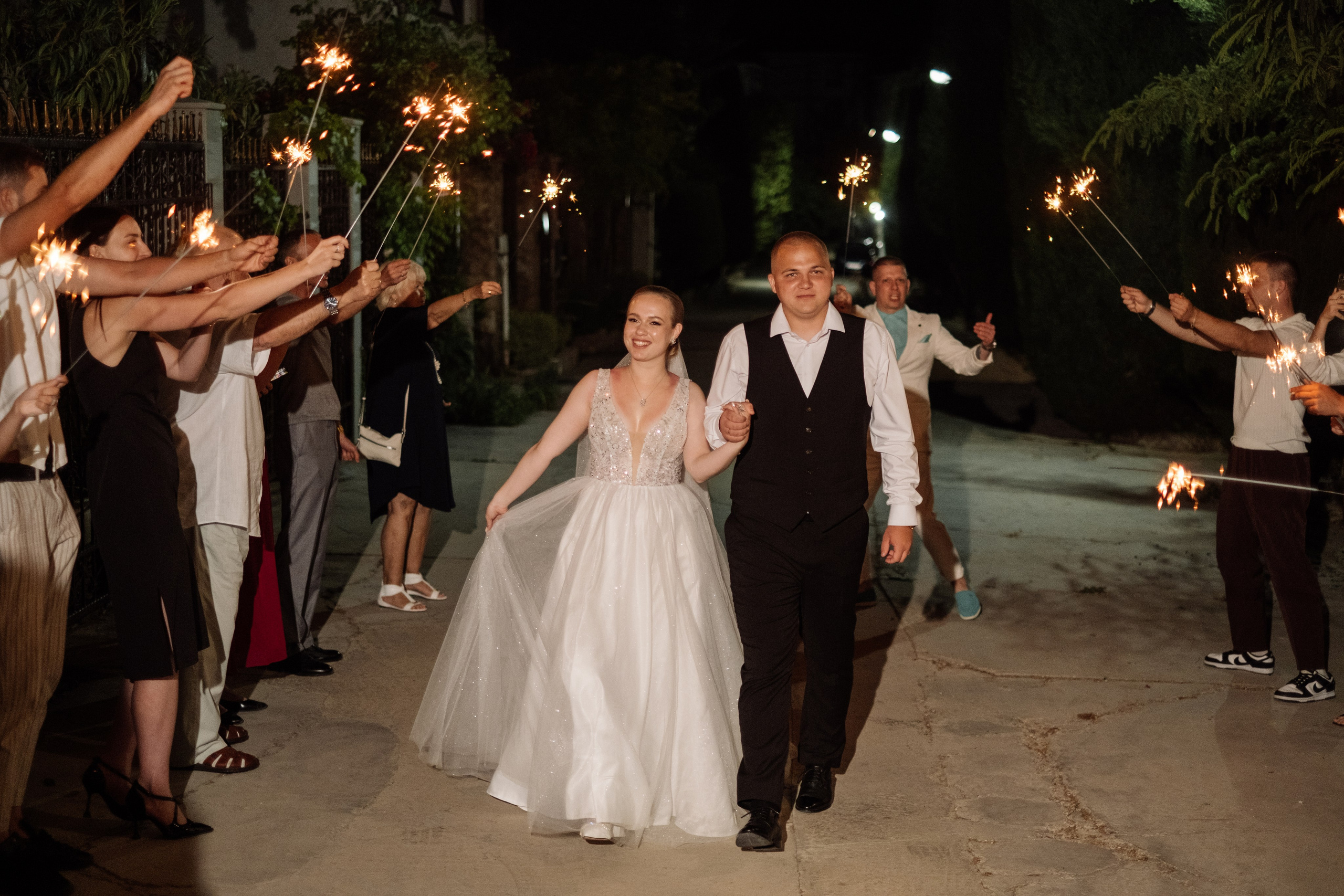 Свадебная фотосессия - выездная регистрация и банкет. Крым. Профессиональная фотосъемка в Крыму. Натуральные эмоции и живые кадры. Забронируйте дату прямо сейчас!