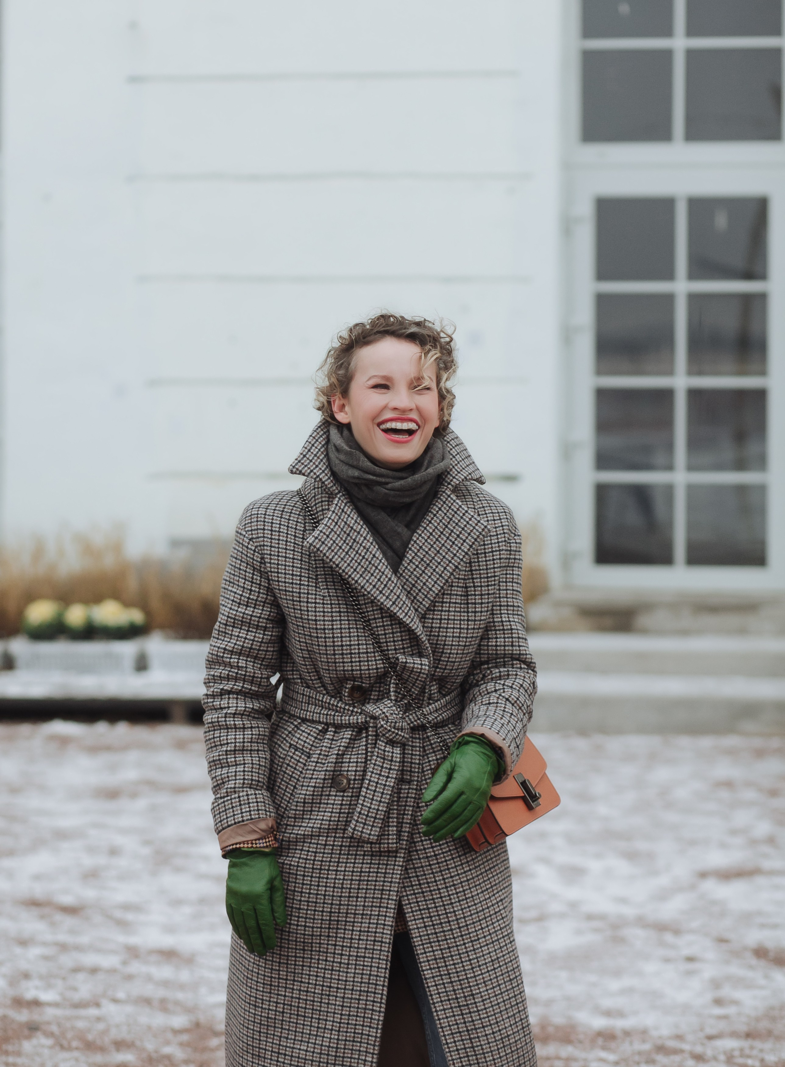 Лена, ноябрьский ветер и залив. Семейный фотограф, свадебный фотограф, женский портрет в Санкт-Петербу