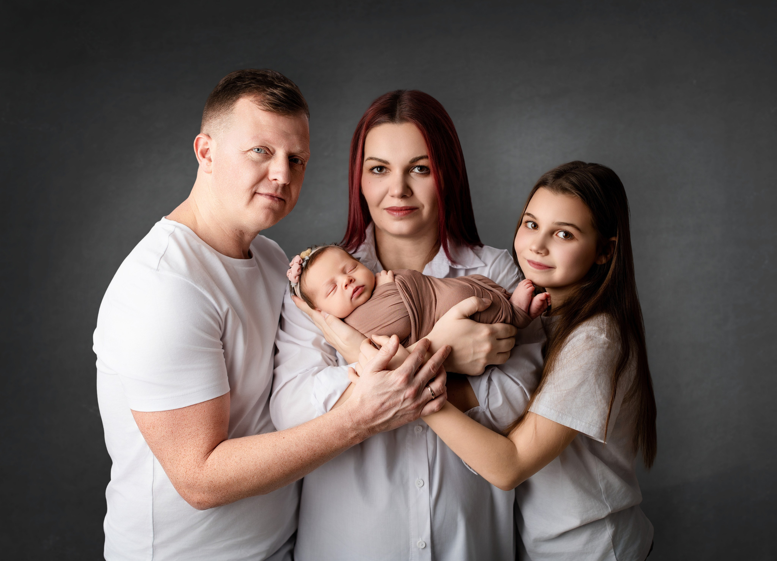 Фотограф новорожденных в Нижнем Новгороде - профессиональная фотосессия для новорожденных, уютные и милые снимки малышей, создание уникальных образов и воспоминаний для родителей. Специалист по детской фотографии предлагает услуги по съемке новорожденных в комфортной обстановке, обеспечивая безопасность и тепло для вашего малыша.