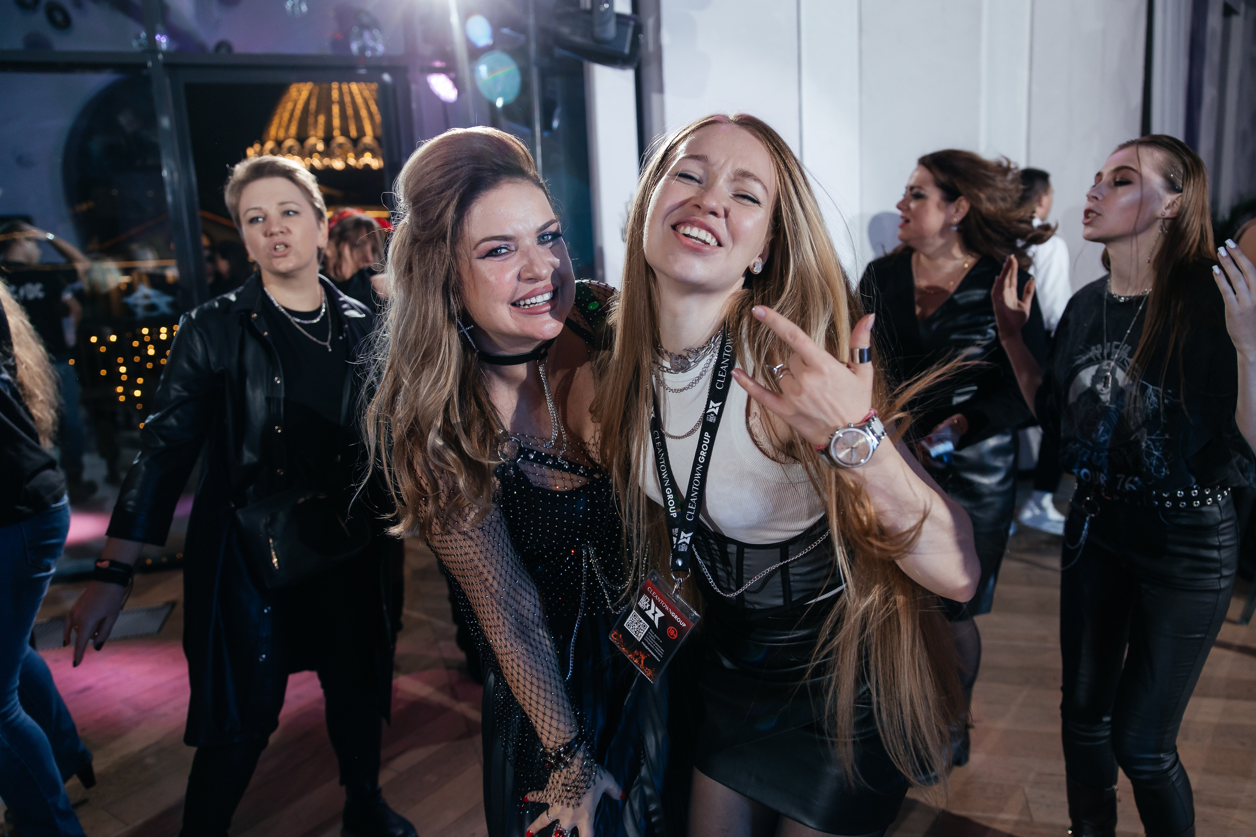 CLEANTOWN 18 лет. Свадебный и семейный фотограф